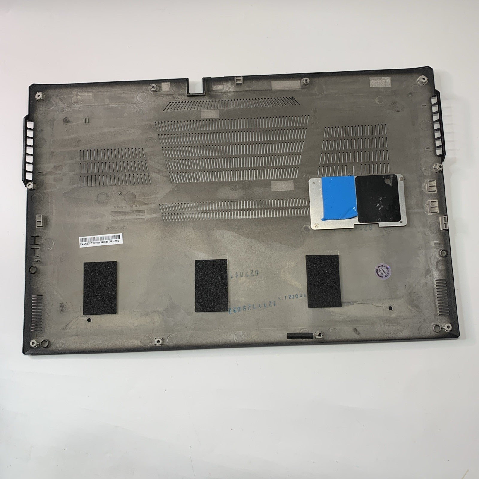 Medion Erazer Beast X30  17.3" Bottom Base Cover Lower Case  PMARG7PD10 Grade A