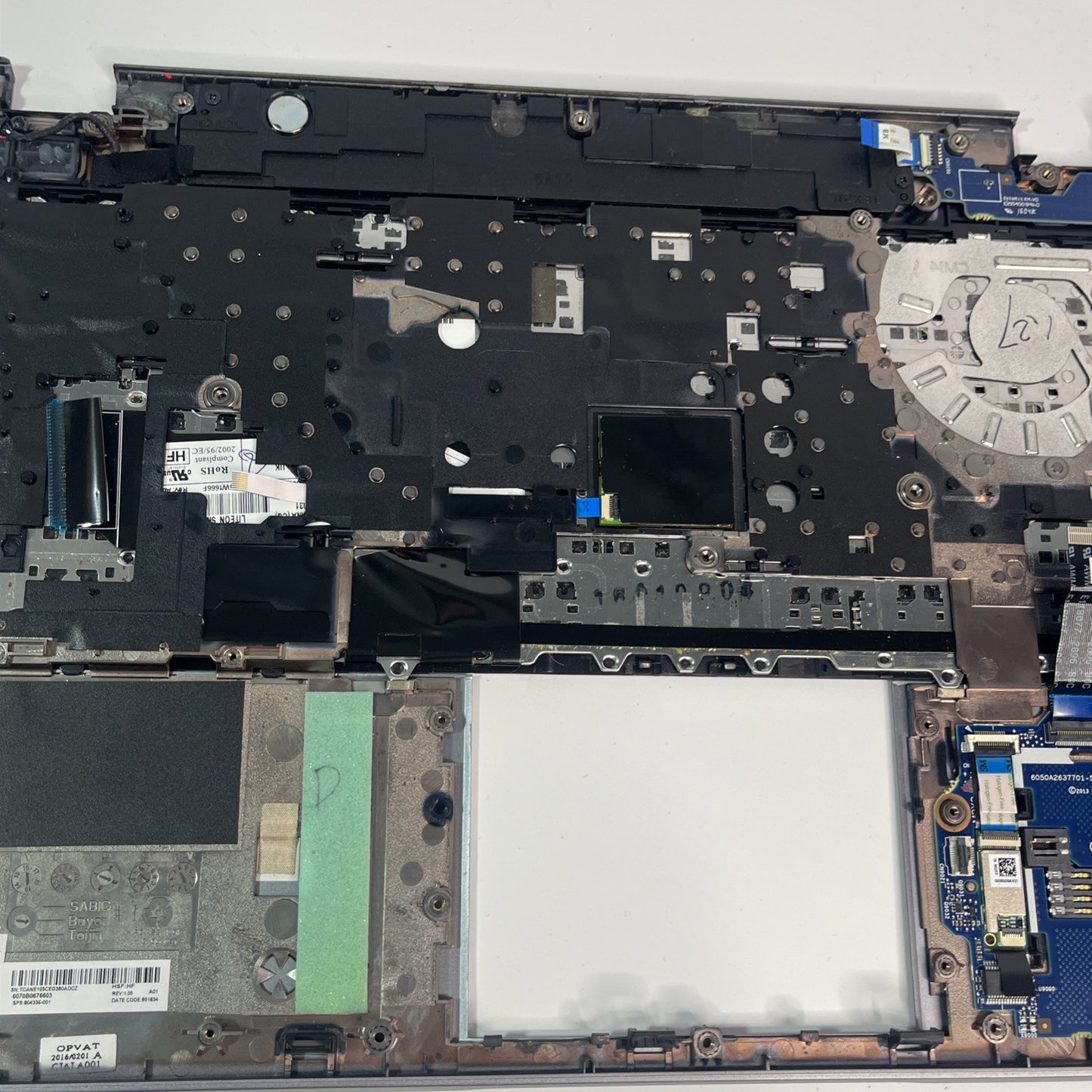HP Elitebook 840 G5 Palmrest Assembly UK Keyboard 730964-001
