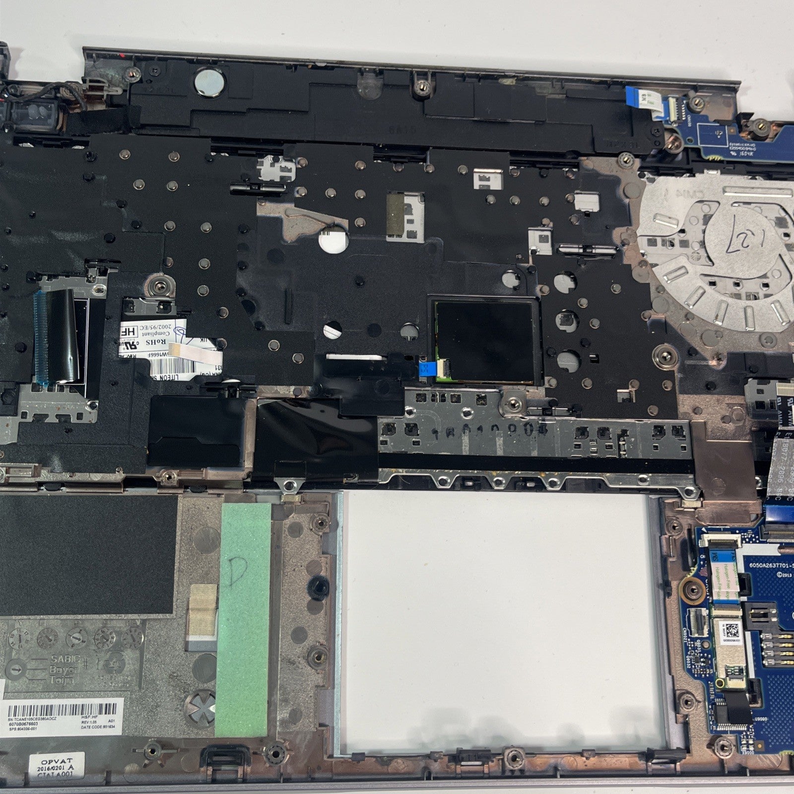 HP Elitebook 840 G5 Palmrest Assembly UK Keyboard 730964-001