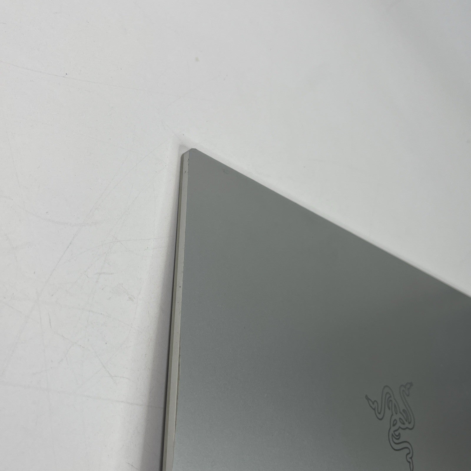 Razer Book 13 RZ09-0357 TouchScreen Assembly Top Lid Cover Silver.
