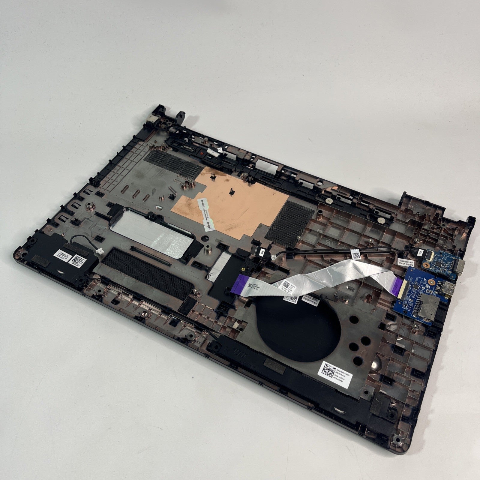Genuine Dell Latitude 3570 Bottom Base Cover, Usb Board & Speakers CN-0RP3FF
