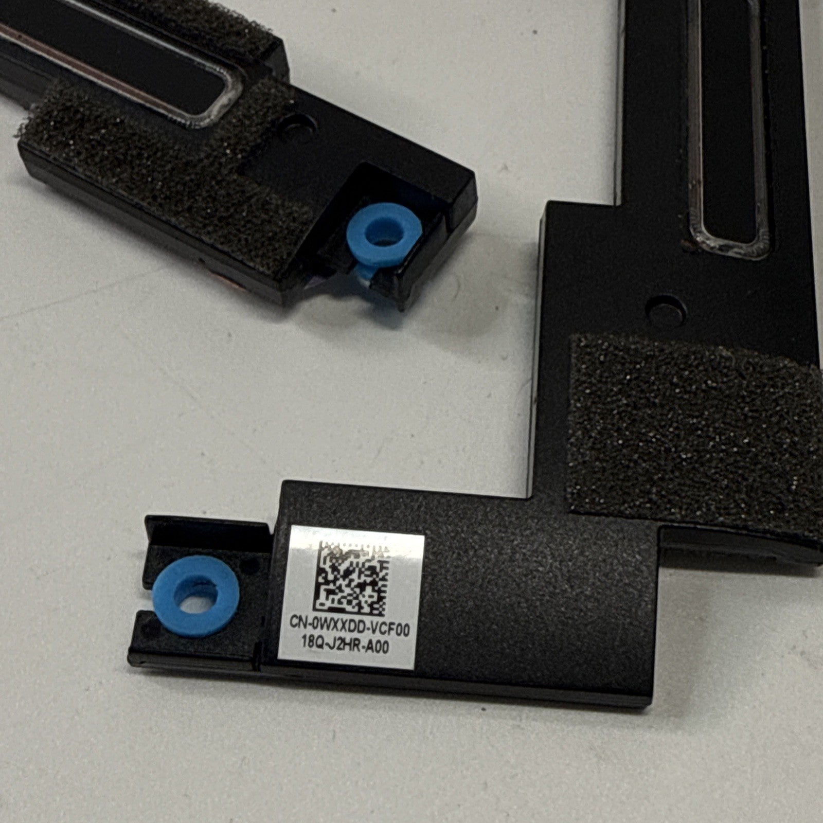 Dell Latitude 5320 Internal speakers left and right 023.400M8.0001