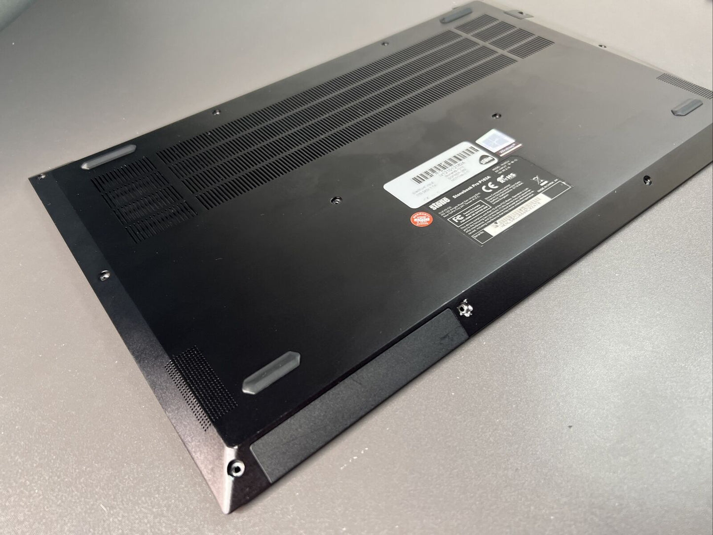 STONE STONEBOOK PRO P1032 LAPTOP BOTTOM BASE CHASSIS  HOUSING 