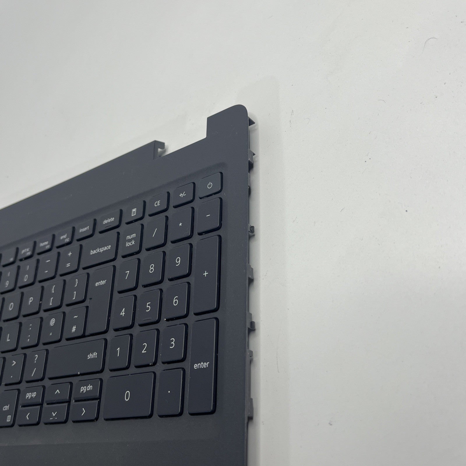 Genuine Grey Dell Latitude 3510 Palmrest Keyboard And Speakers  Missing Keys.