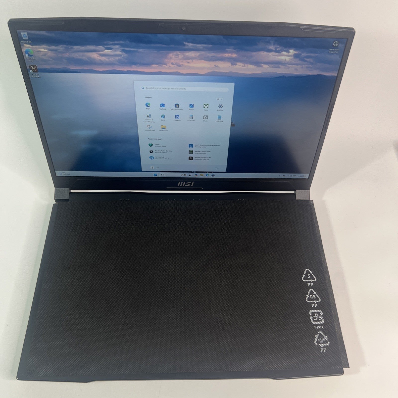 MSI Katana G76 12UE Core  i7-12700H RTX 3060 16GB RAM 512GB SSD 17.3” – Grade B