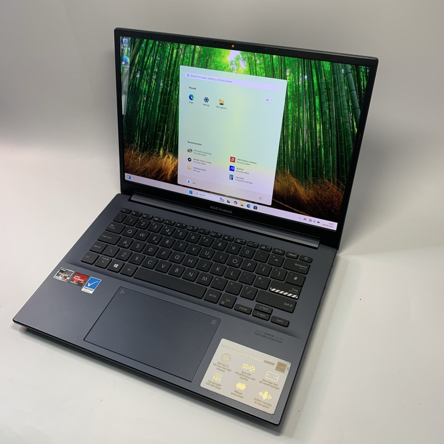 Asus Vivobook Pro 14 M3401Q OLED Ryzen 7-5800H 16GB 512GB SSD Windows 11 Laptop