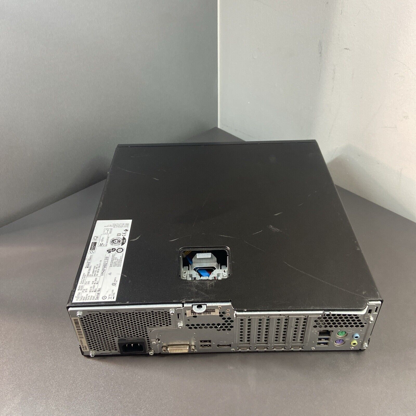Fujitsu ESPRIMO D556/E85+ Core i5-6400 2.7GHz 8GB RAM 1TB HDD Windows 10 Pro PC