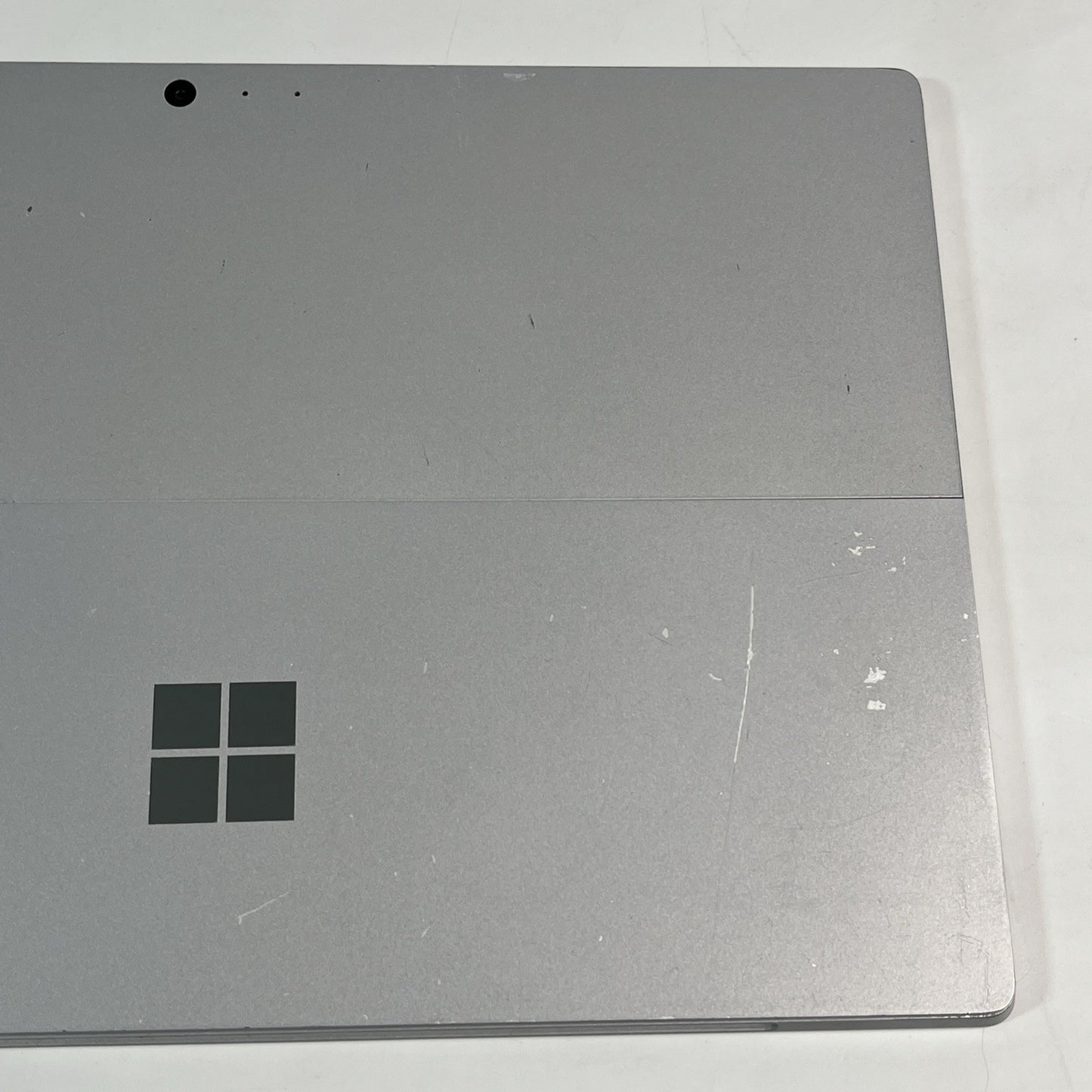 Microsoft Surface Pro 4 12.3” Intel i5-6300U  4GB RAM 128GB SSD