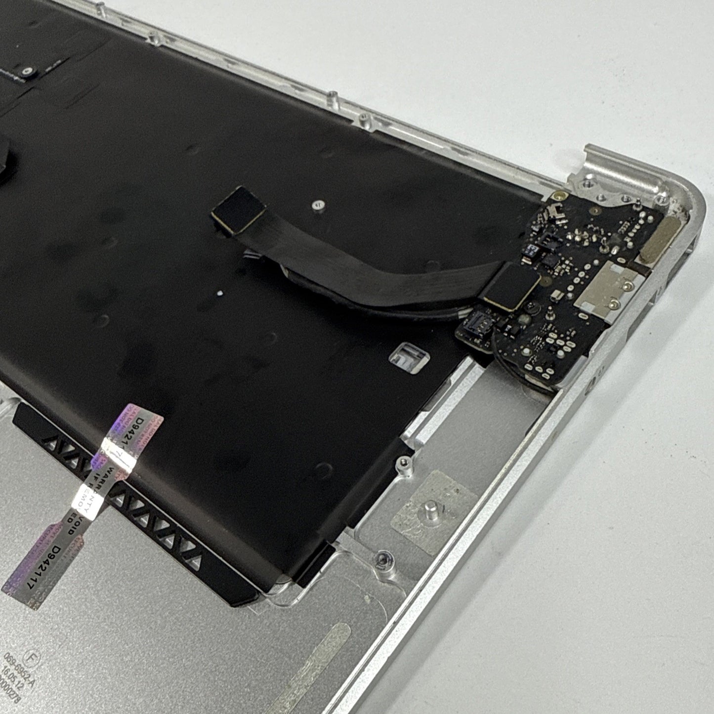 Genuine Apple MacBook Air 13" A1369 2011 Palmrest Assembly + Keyboard UK