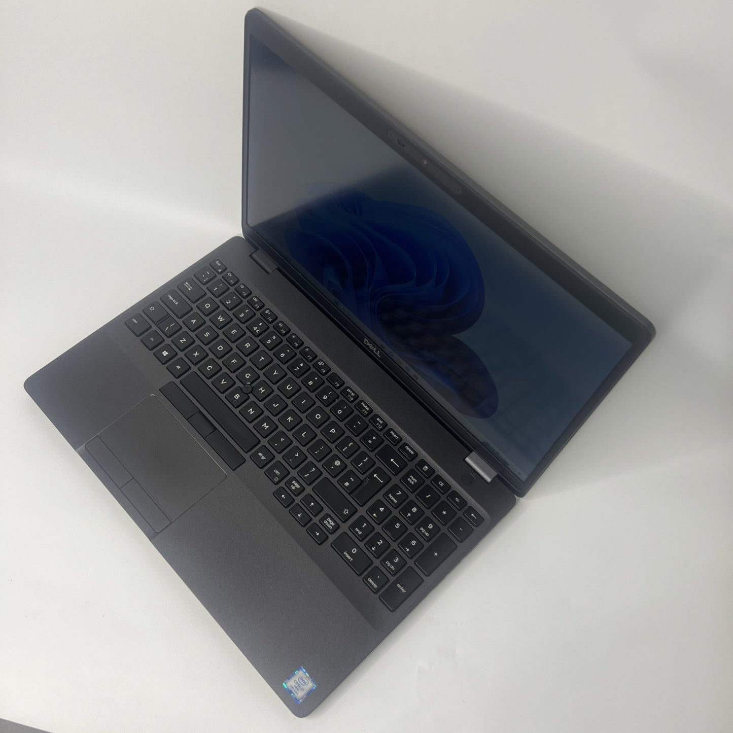 Dell Latitude 5500 Laptop  Core  i7-8665U 16GB RAM 256GB SSD Windows 11