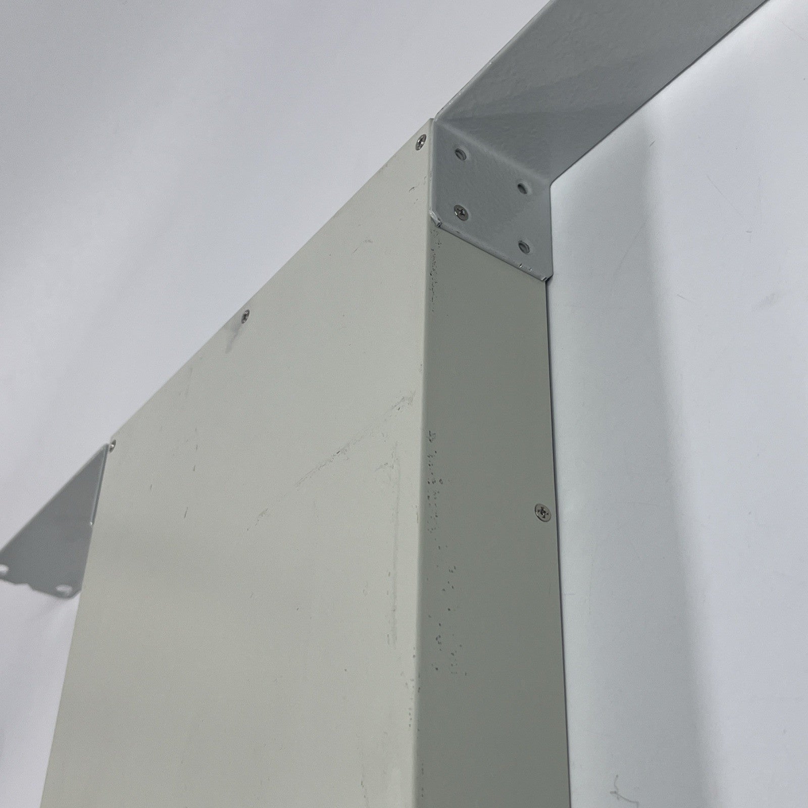 Alcatel Lucent OS6250-8M Managed 8-Port 10/100 2-Ports SFP Layer 2+ Switch