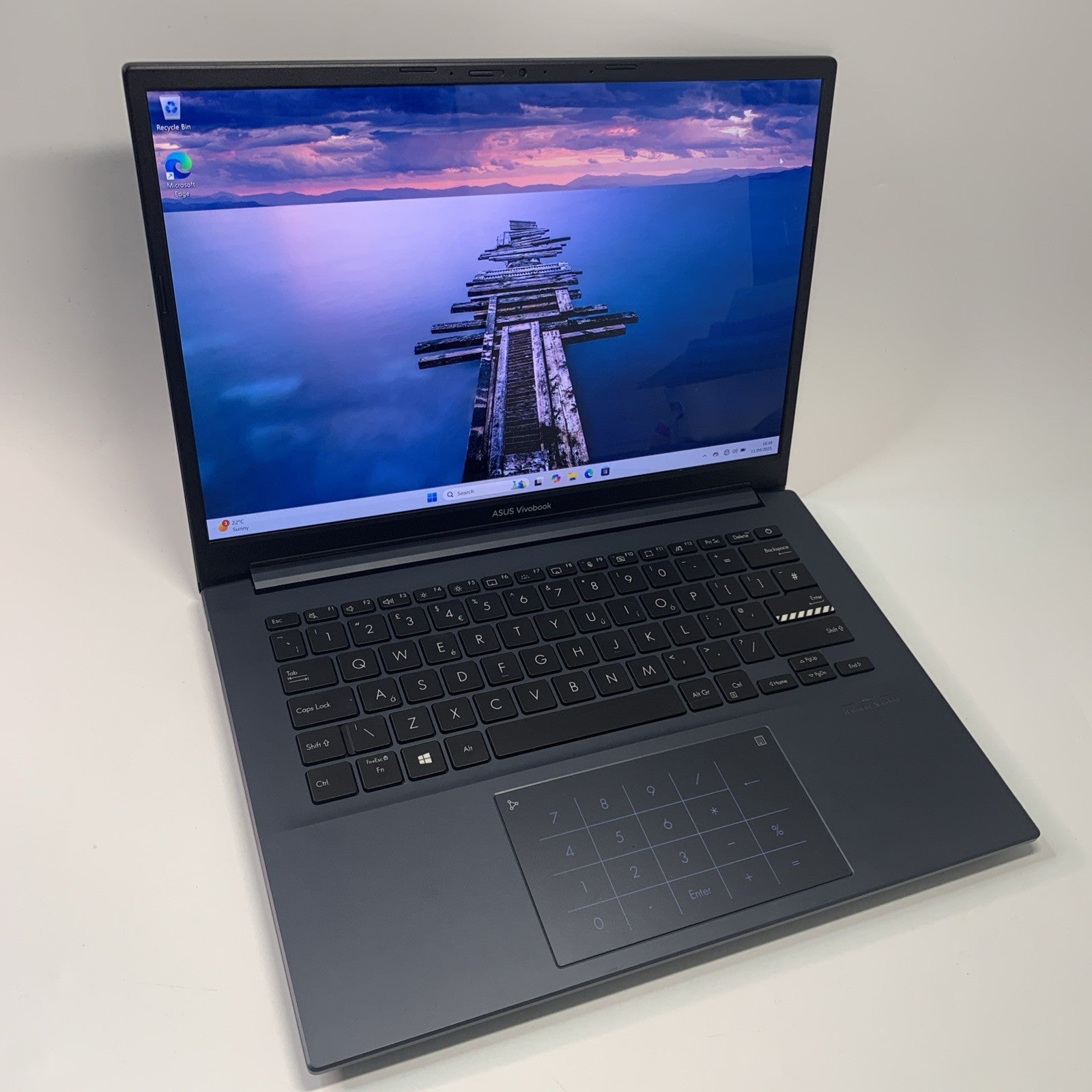 Asus Vivobook Pro 14 M3401Q OLED Ryzen 9-5900H 16GB 512GB SSD Windows 11 Laptop