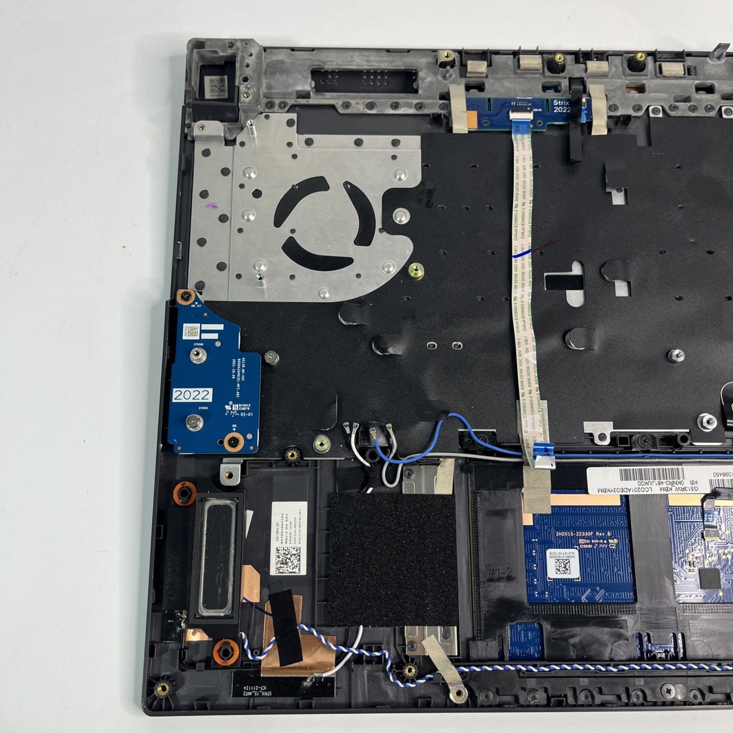 Genuine Black Asus ROG Strix G15 G513R Palmrest , Speakers & Touchpad 6070B2003