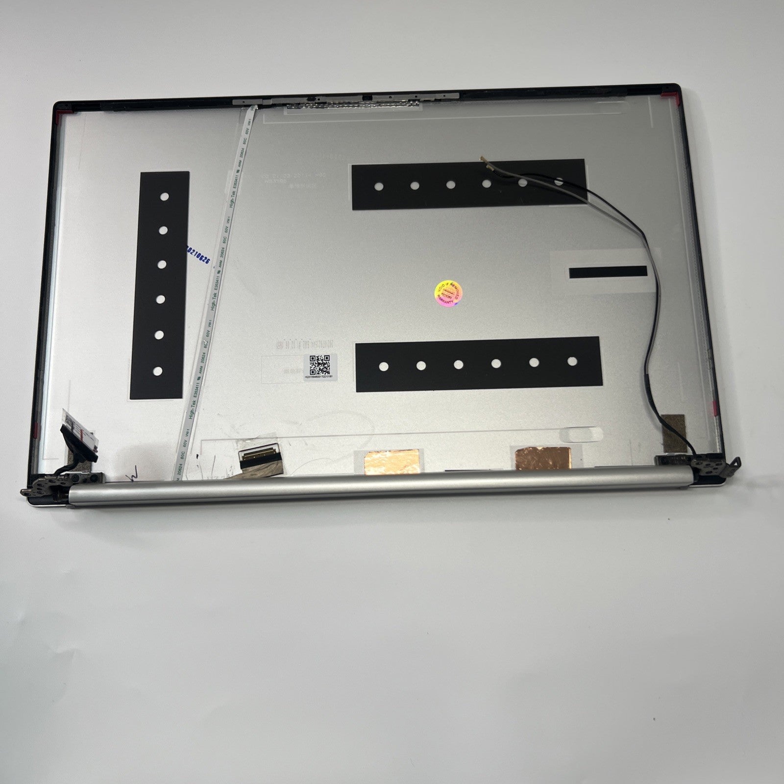 Samsung Galaxy NP750XDA Top Rear Lid Cover Hinges Webcam Cable & Screen Cable