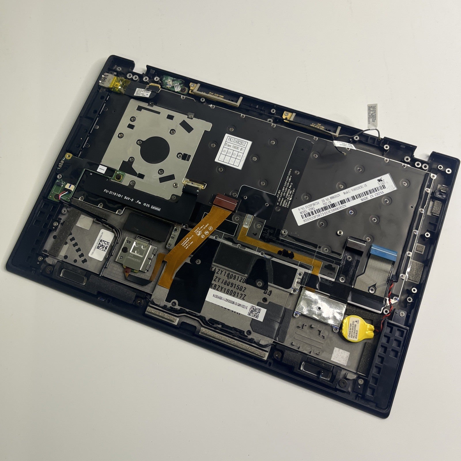 Genuine Lenovo ThinkPad X1 Carbon 6th Gen Complete UK Palmrest. Missing Keys