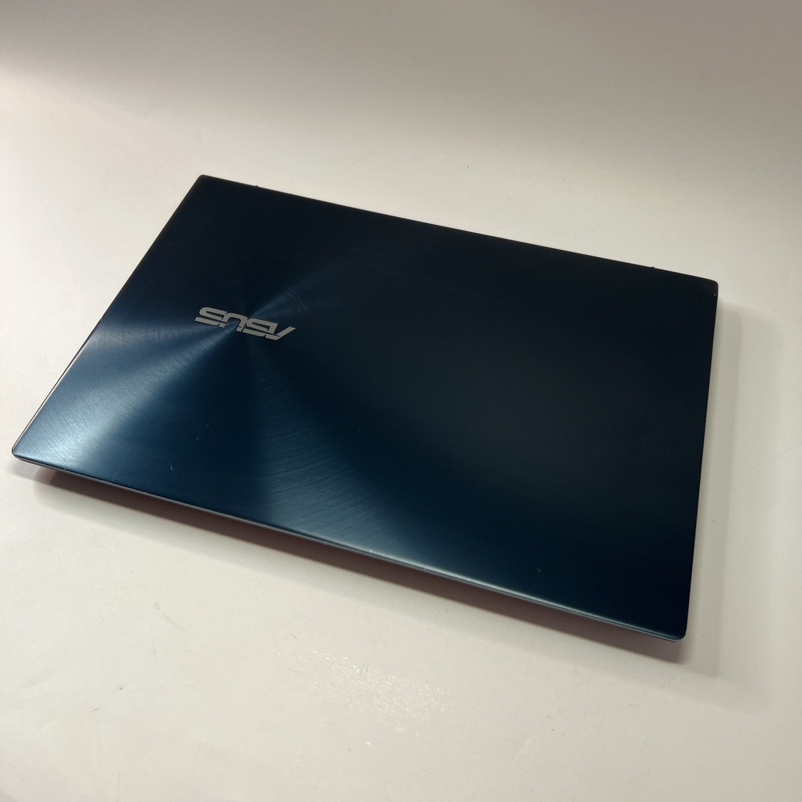 ASUS ZenBook Duo UX482EAR 14”Core i5-1155G7 16GB RAM 256GB SSD Windows 11