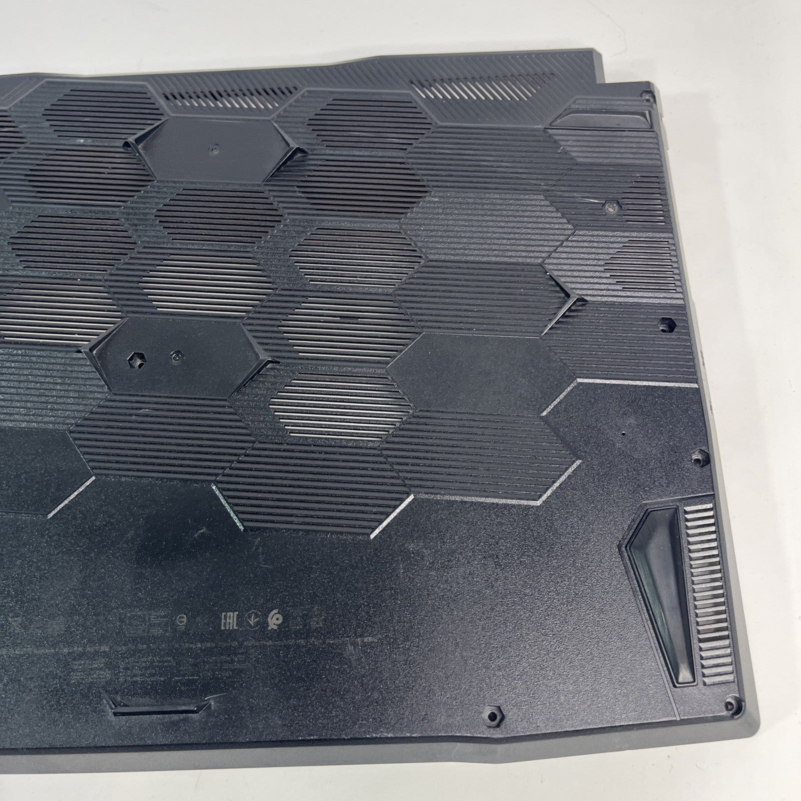 MSI Katana GF66 12UE Base Cover Bottom Case 307-583D221-M77 MS-1584