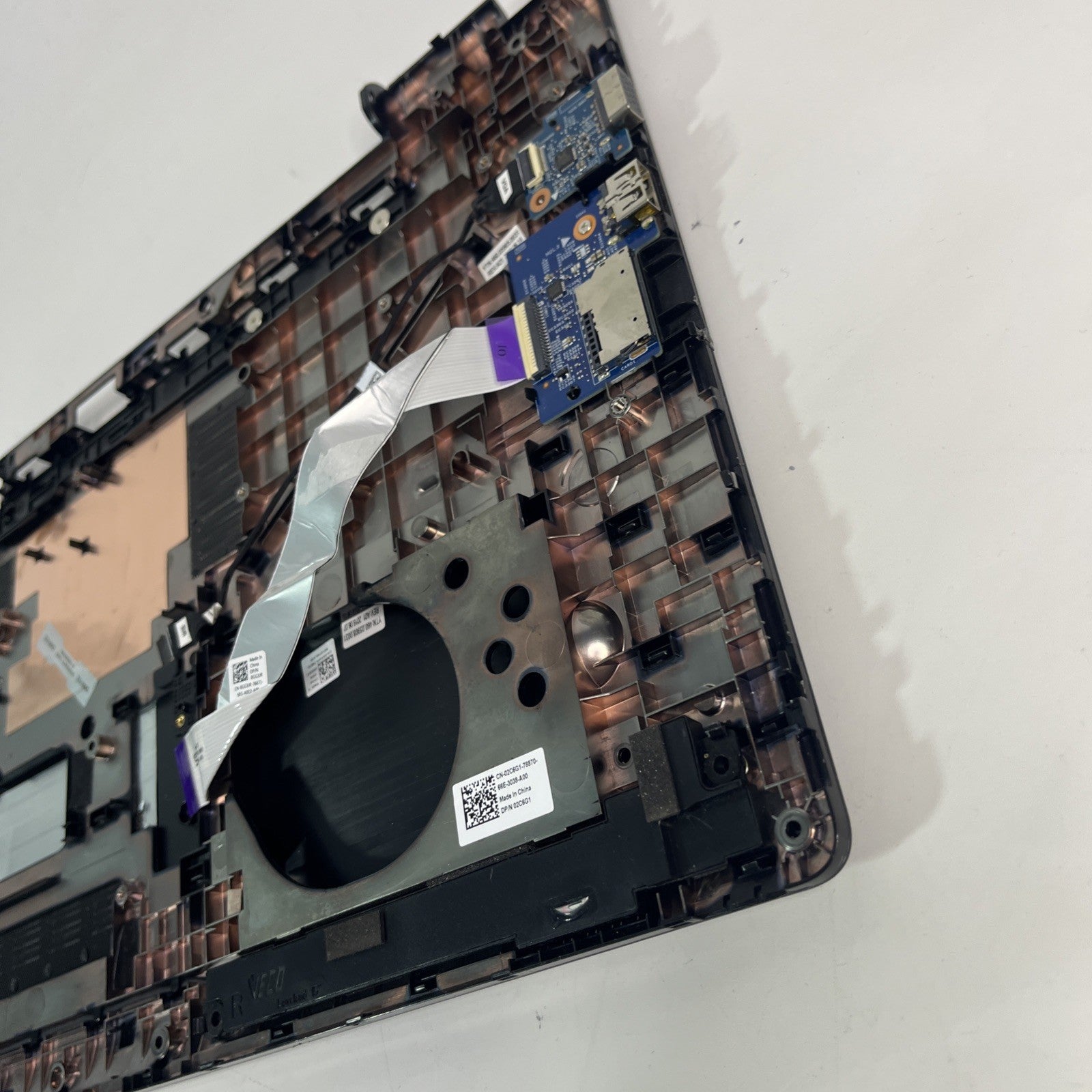 Genuine Dell Latitude 3570 Bottom Base Cover, Usb Board & Speakers CN-0RP3FF