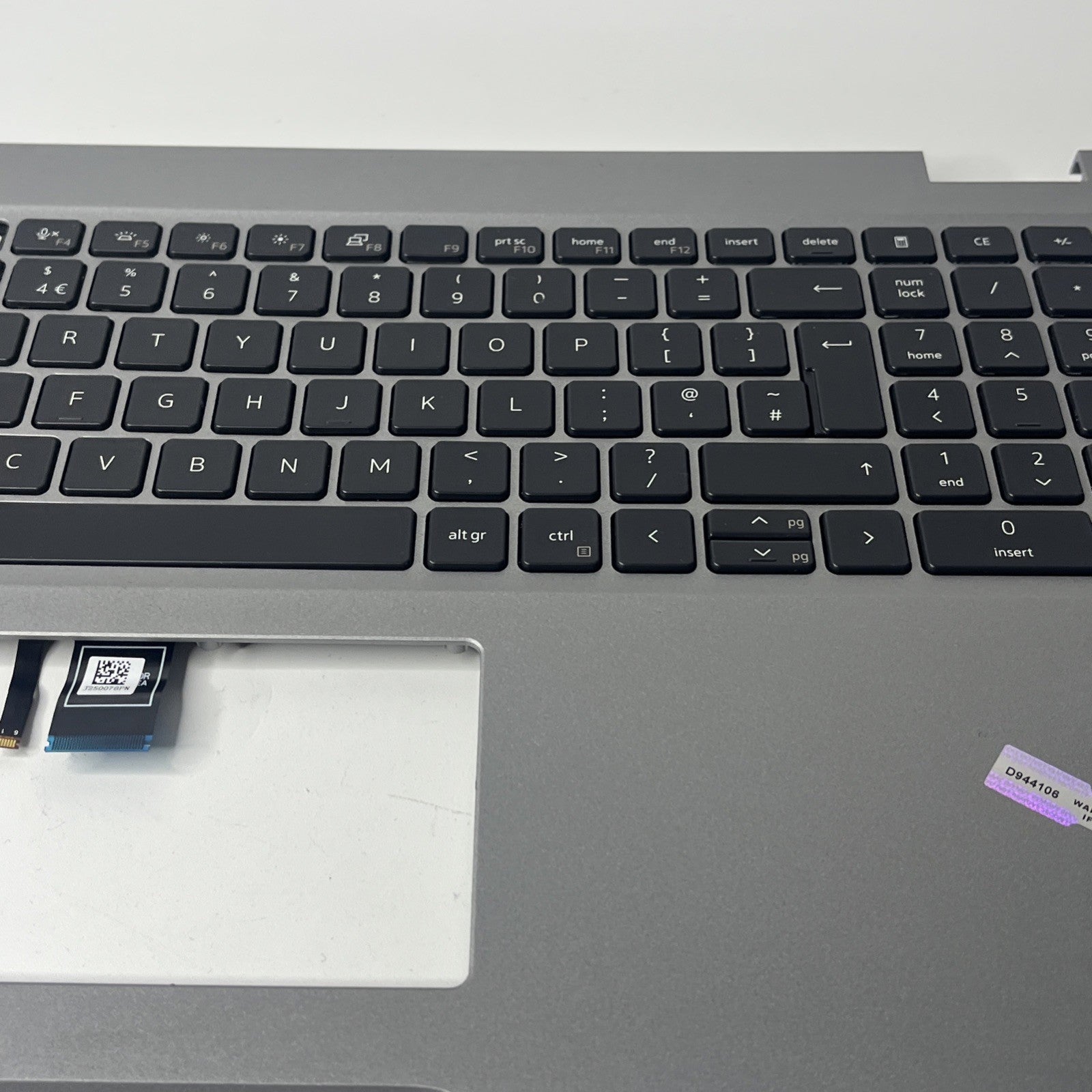 Dell Latitude 5530 Genuine Palmrest L, UK Keyboard 0RRN8D Silver  Missing Key