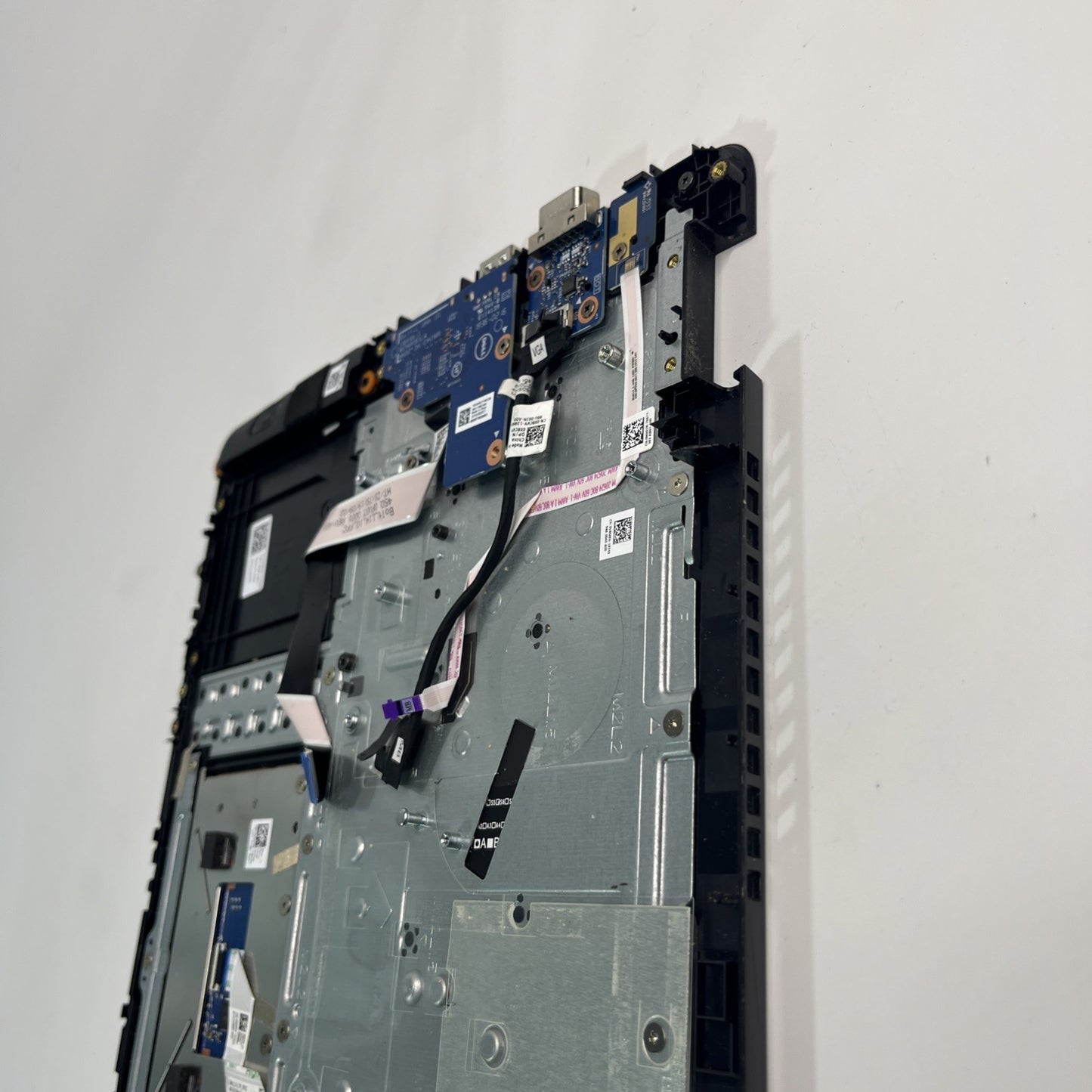 Genuine Black Dell Latitude 3400 Palmrest, Usb-board & Speakers Cn-0nfpp9-yus00