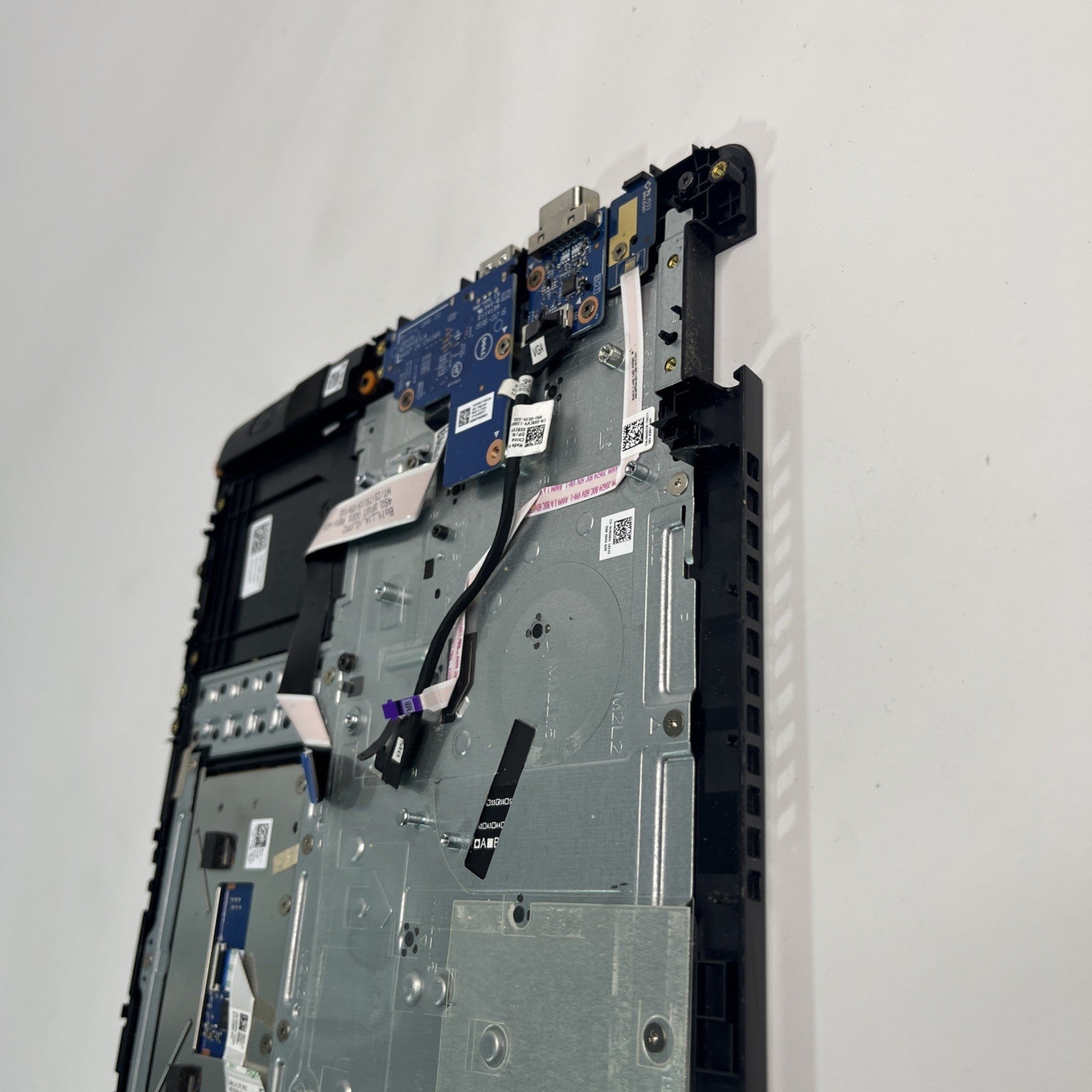 Genuine Black Dell Latitude 3400 Palmrest, Usb-board & Speakers Cn-0nfpp9-yus00