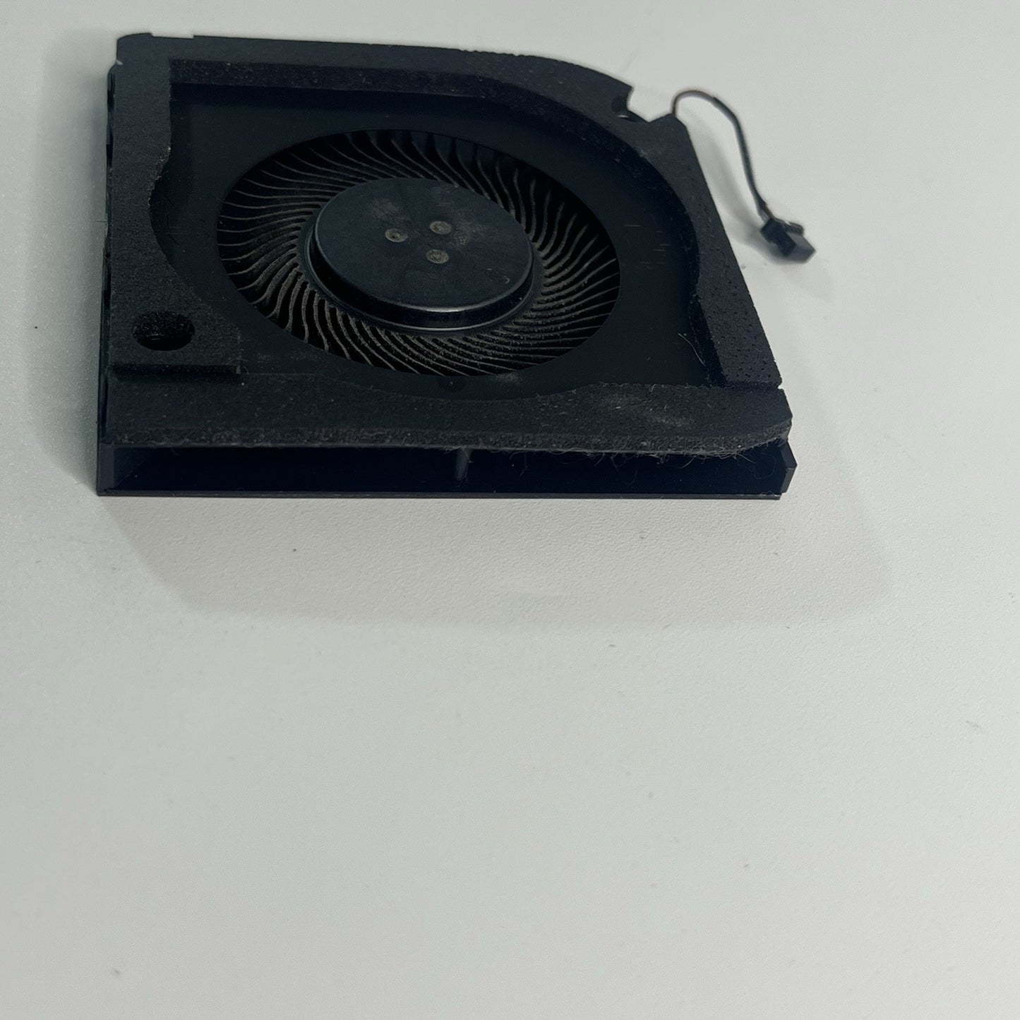 GENUINE DELL LATITUDE 5520 COOLING FAN DXJNV 0DXJNV