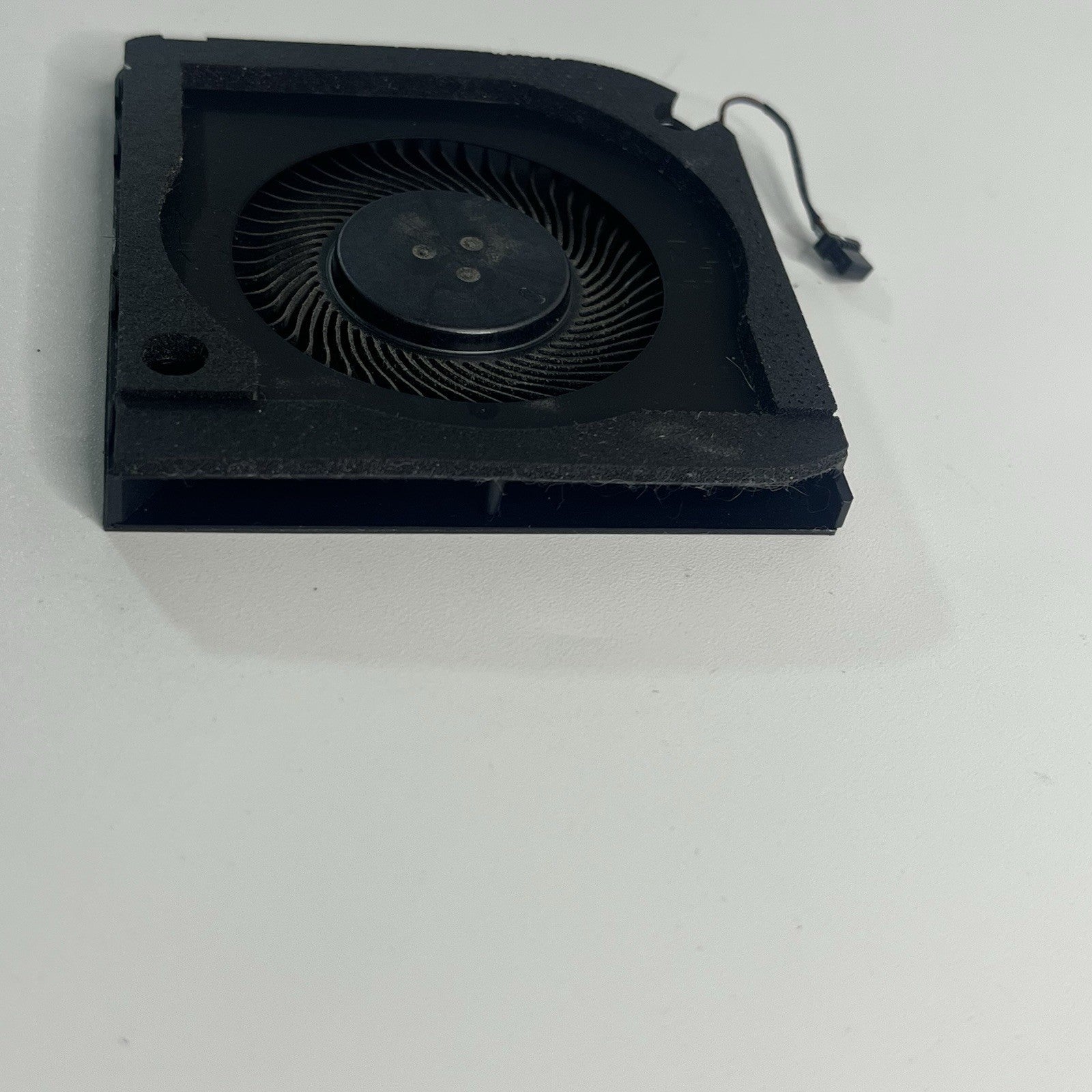 GENUINE DELL LATITUDE 5520 COOLING FAN DXJNV 0DXJNV