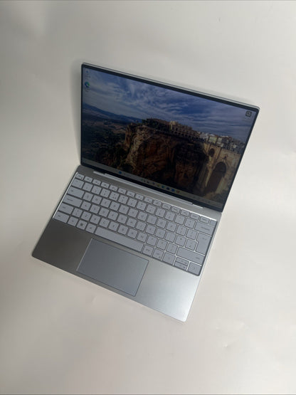 Dell XPS 9315 Core i7-1250U 16GB 512GB SSD Touchscreen Ultrabook Laptop Win 11