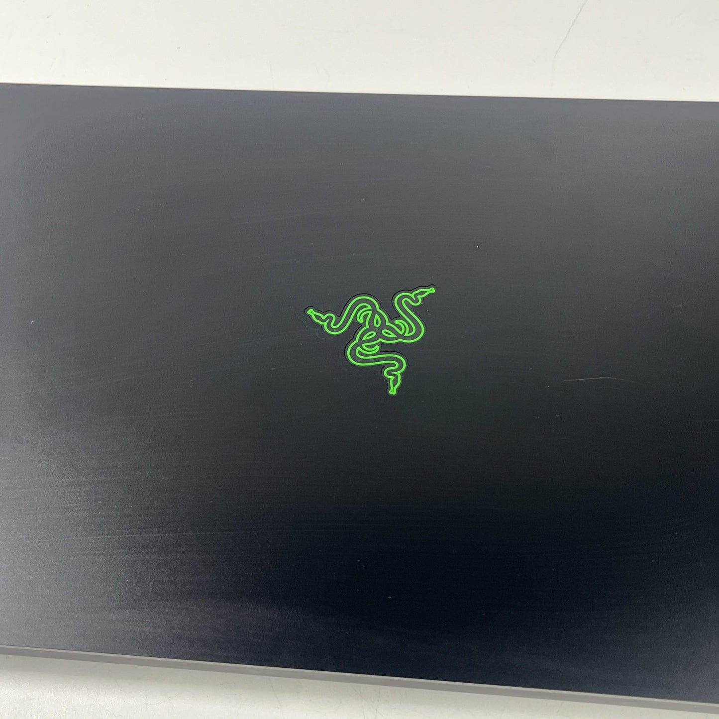 Genuine Black RAZER BLADE PRO 17 RZ09-0368 Complete Top Lid And Screen Assembly.