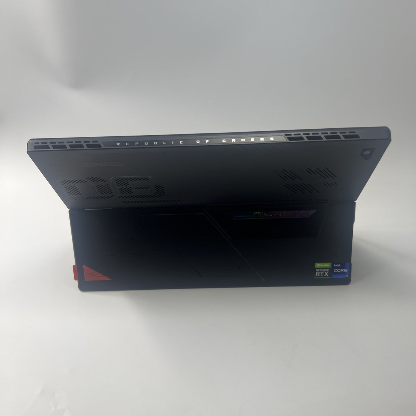 Asus ROG Flow Z13 Convertible 13.4" Laptop Core i9 16GB RAM 1TB SSD RTX 3050 Ti