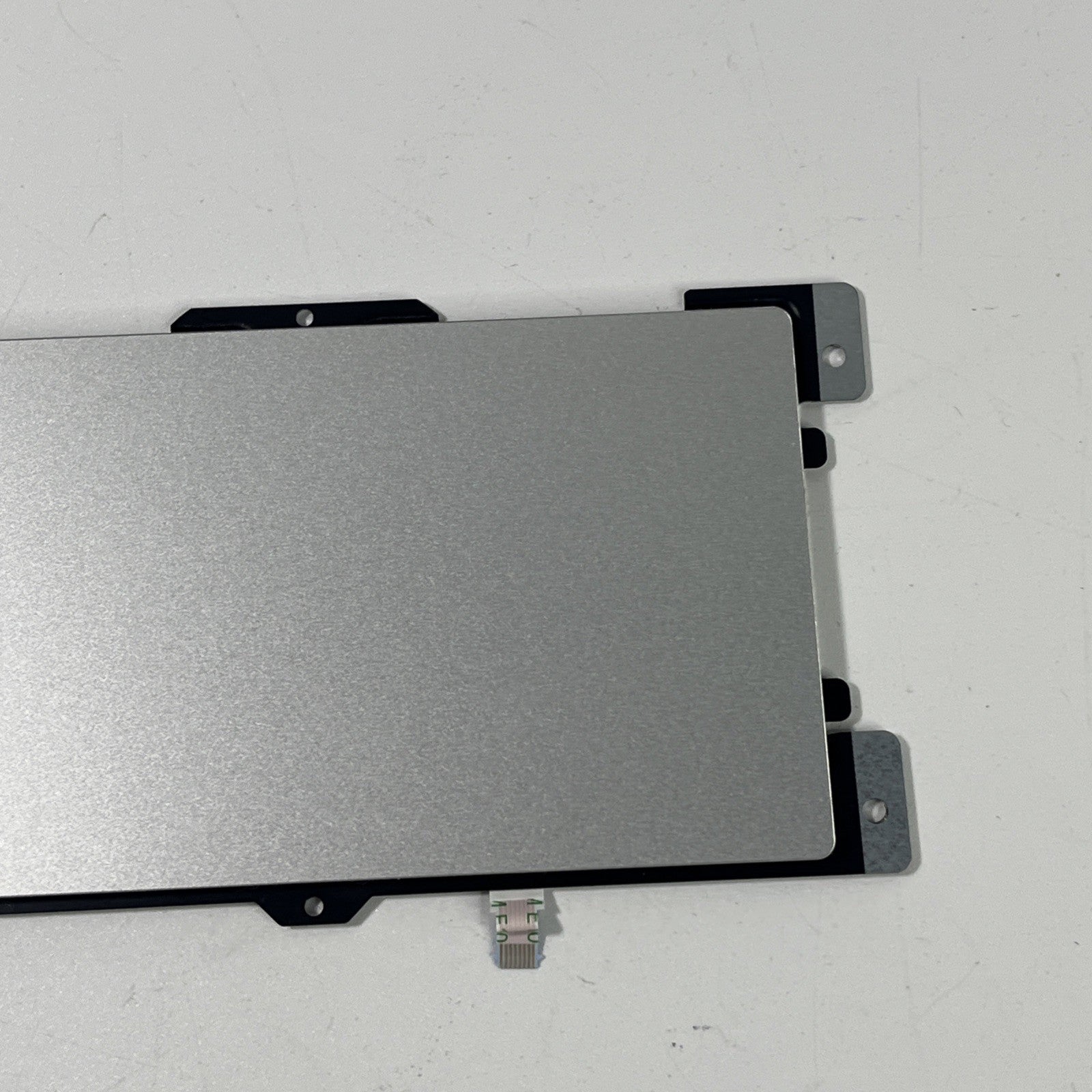 Genuine Silver HP ProBook 440  G8 Touchpad ,cable & Screws. B195546A