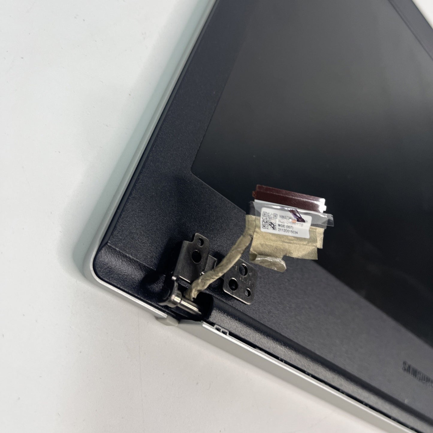 Genuine Silver Samsung Chromebook XE310XDA Complete Top Lid And Screen Assembly