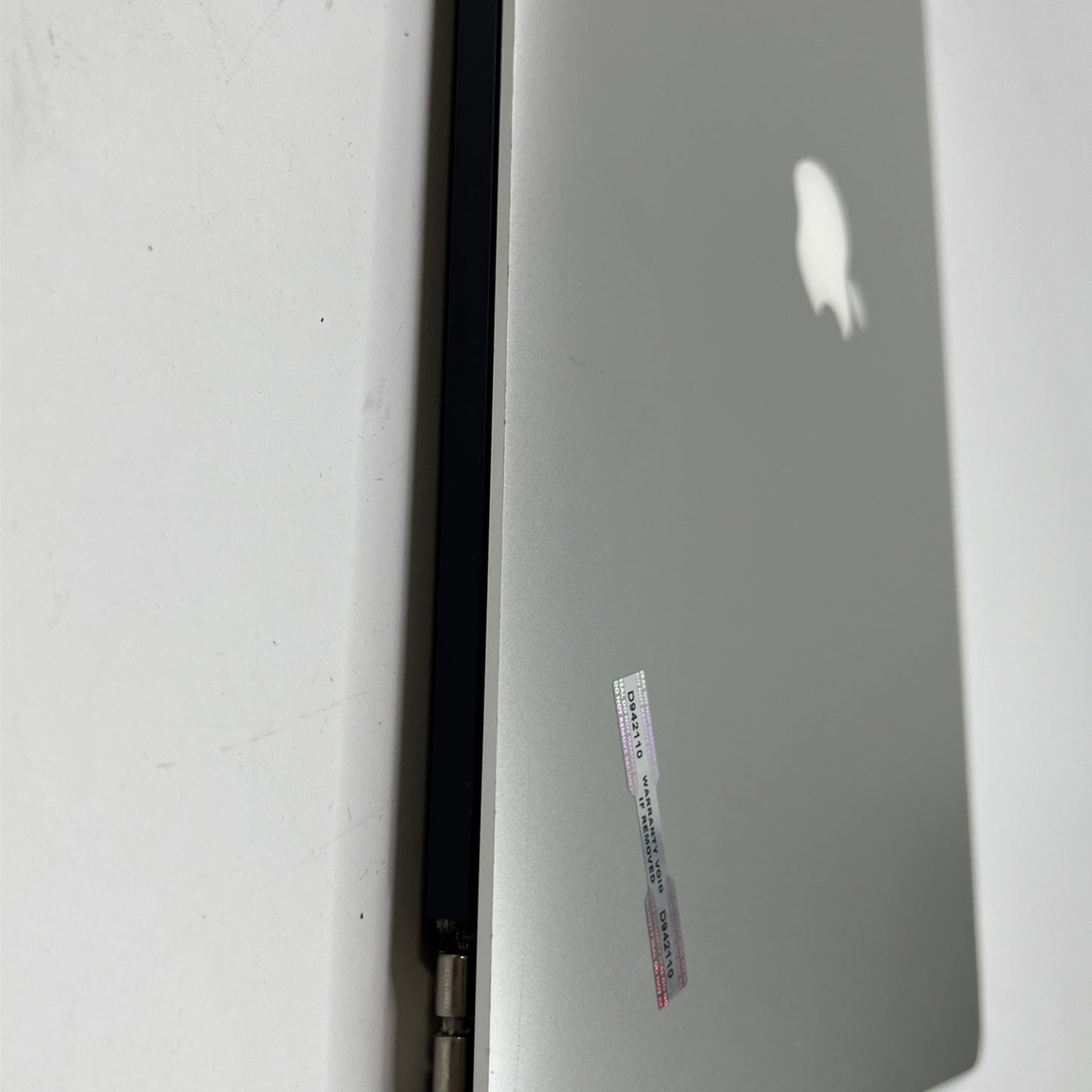 MacBook Pro A1398 15" LCD Screen Assembly Late Mid 2014. Little Bit Of Discolour