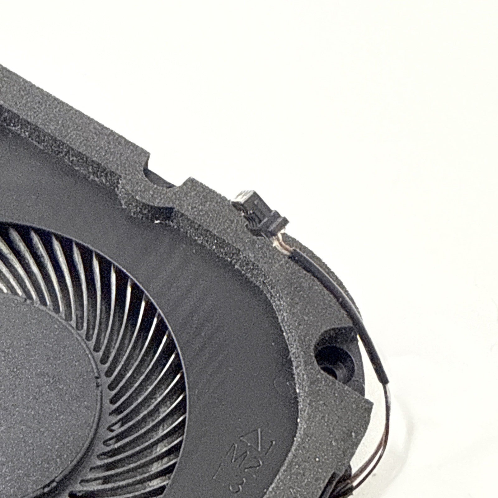 Dell Latitude 5530 Genuine CPU Cooling Fan 03YMFS