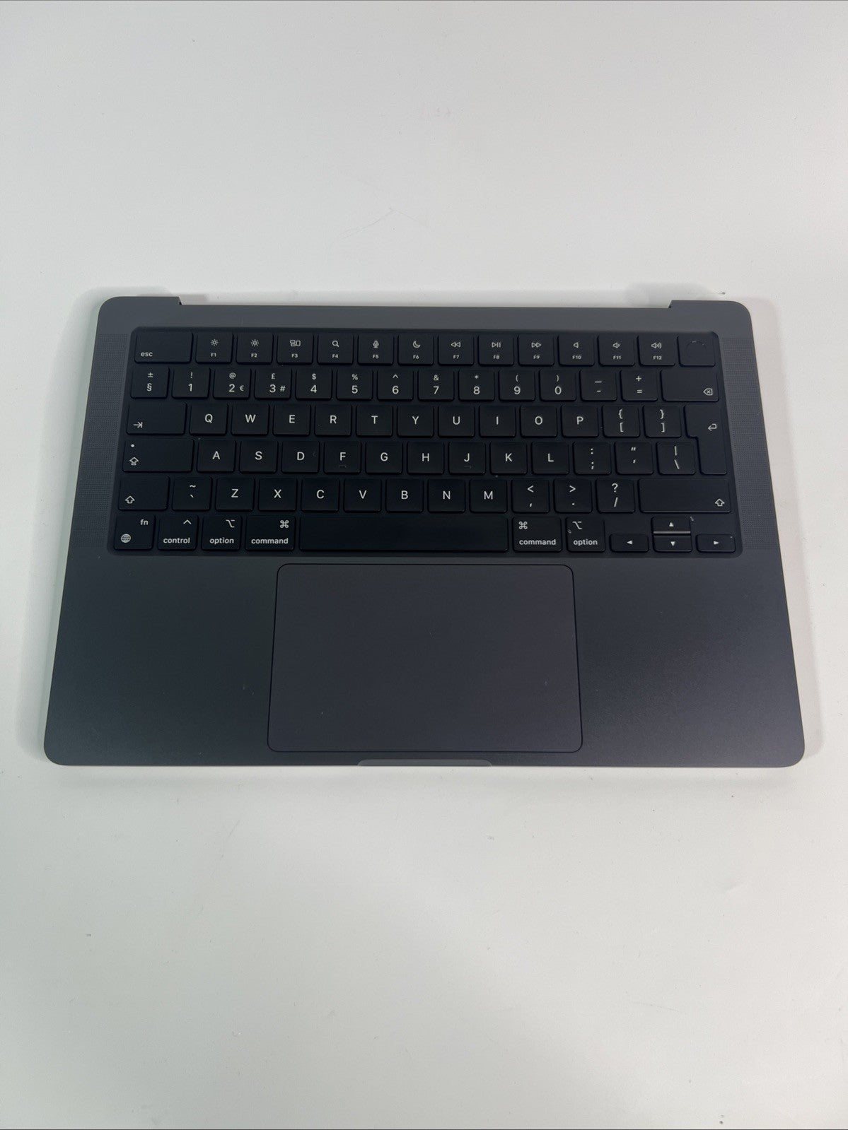 Apple MacBook Pro 14” A2992 M3 2023 2024 Palmrest – Space Grey – Battery Grade A
