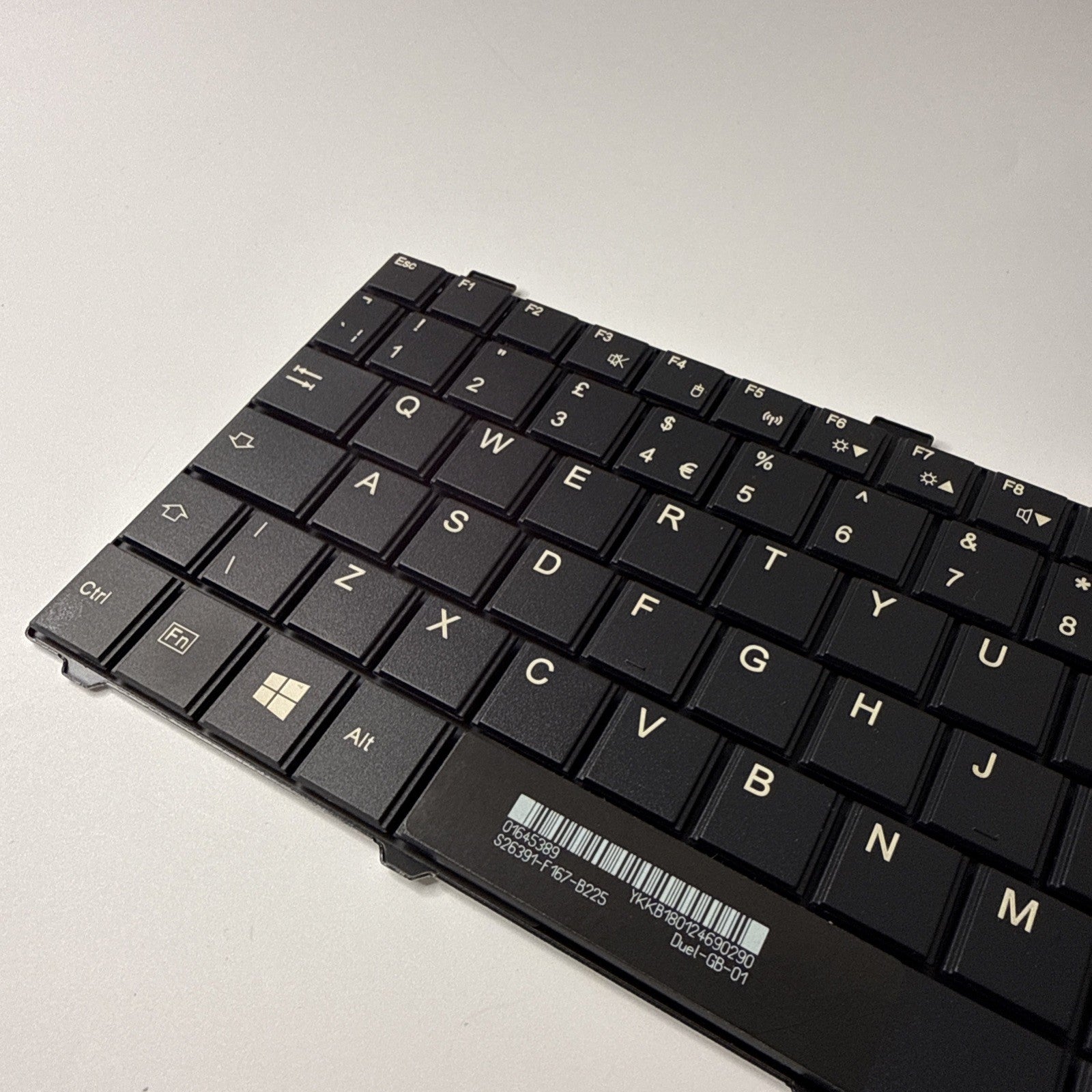 Fujitsu Lifebook AH530 AH531 Laptop UK Keyboard MP-09R76003D CP513253-01