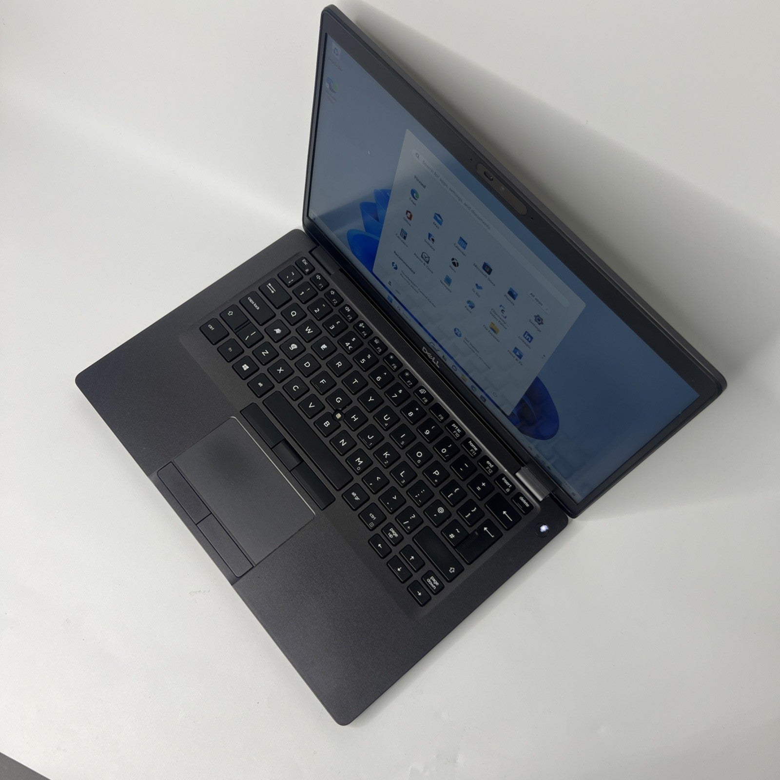 Dell Latitude 5400 i5-8665U 8th Gen 16GB Ram 512GB SSD 14.0" FHD Window 11