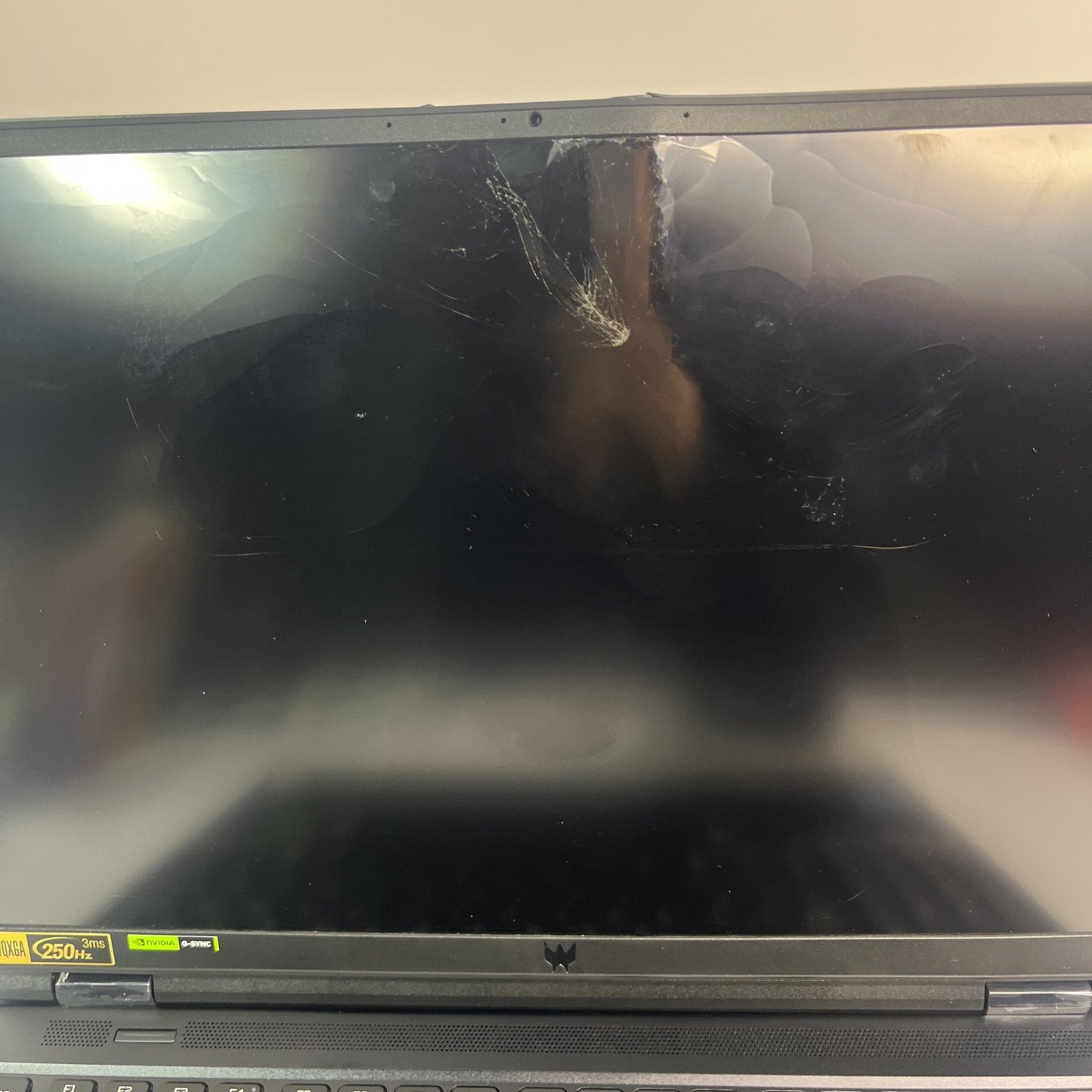 Acer Predator Helios 16 PH16-72 16" Intel i9 14900HX  RTX 4080 16 RAM 5.40 GHz