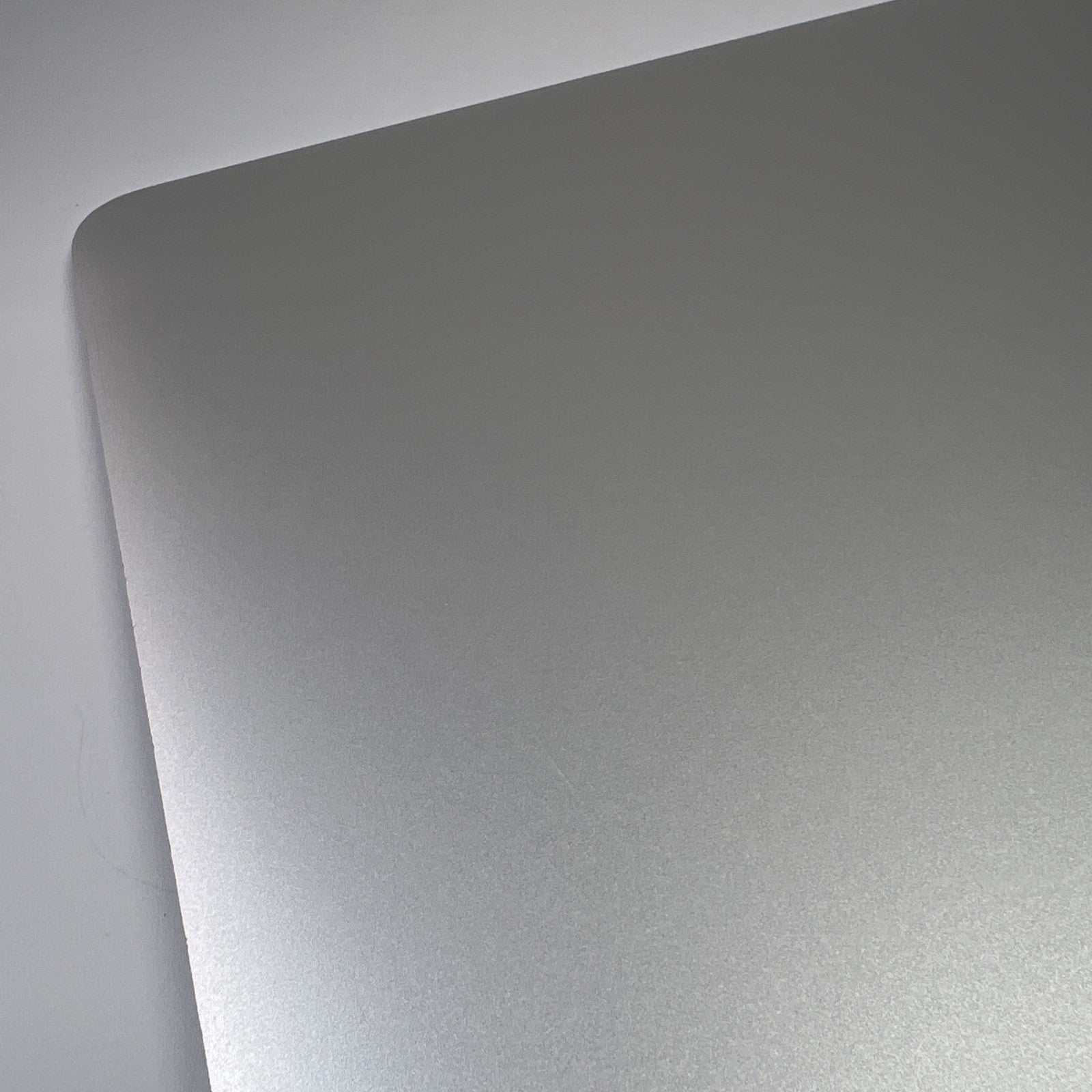 MacBook Pro A1398 15” Screen Assembly Mid 2015 (Poor Antiglare Coating)