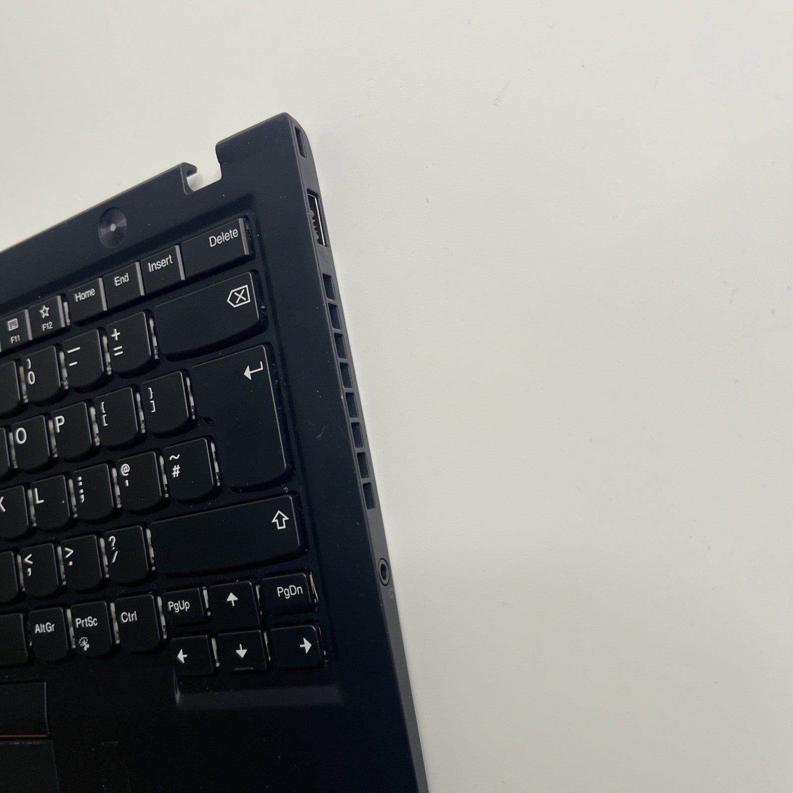 Genuine black Lenovo ThinkPad X1 Carbon 6th Gen Complete UK Palmrest.Missing Key