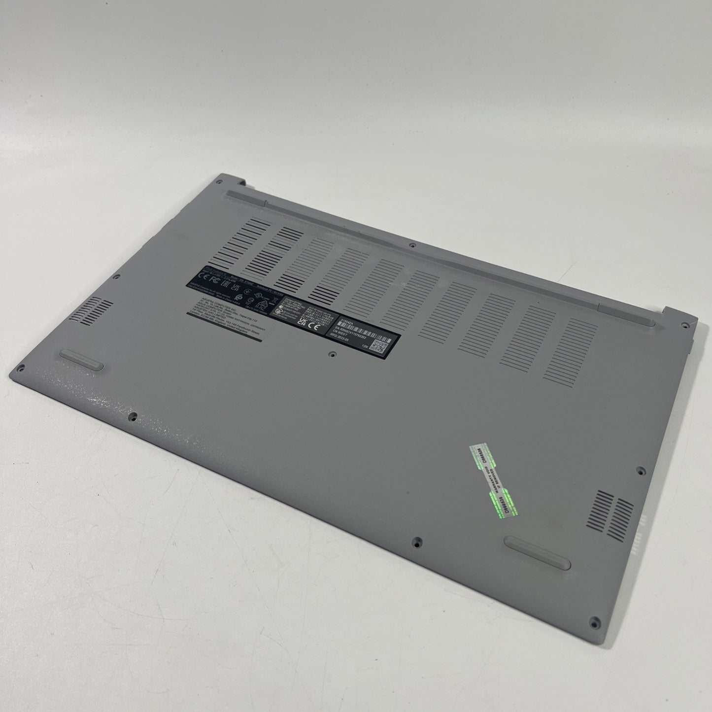 Genuine Silver Asus Vivobook 15 X1505ZA Base Cover Bottom Case 13N1-Gca0901