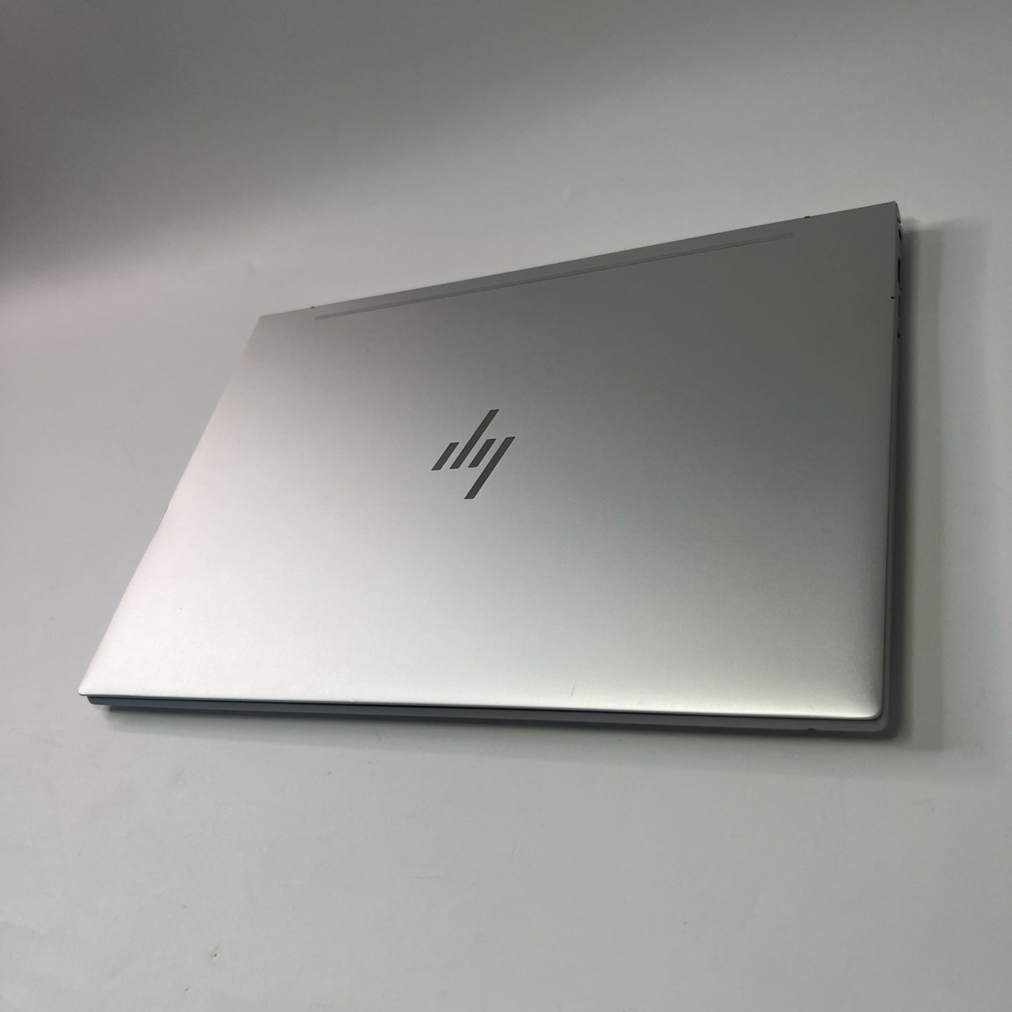 HP Envy 13-aq0003na Core i7-8565U 13.3" 16GB RAM 1TB SSD Touchscreen Windows 11
