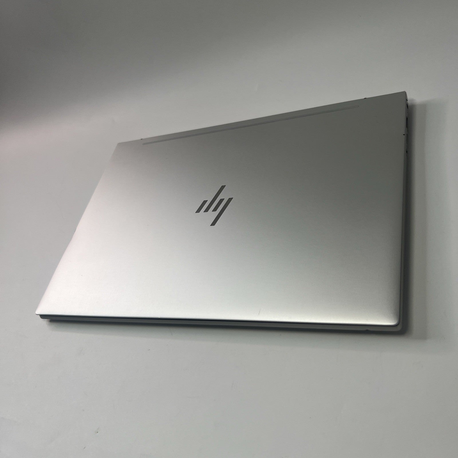 HP Envy 13-aq0003na Core i7-8565U 13.3" 16GB RAM 1TB SSD Touchscreen Windows 11