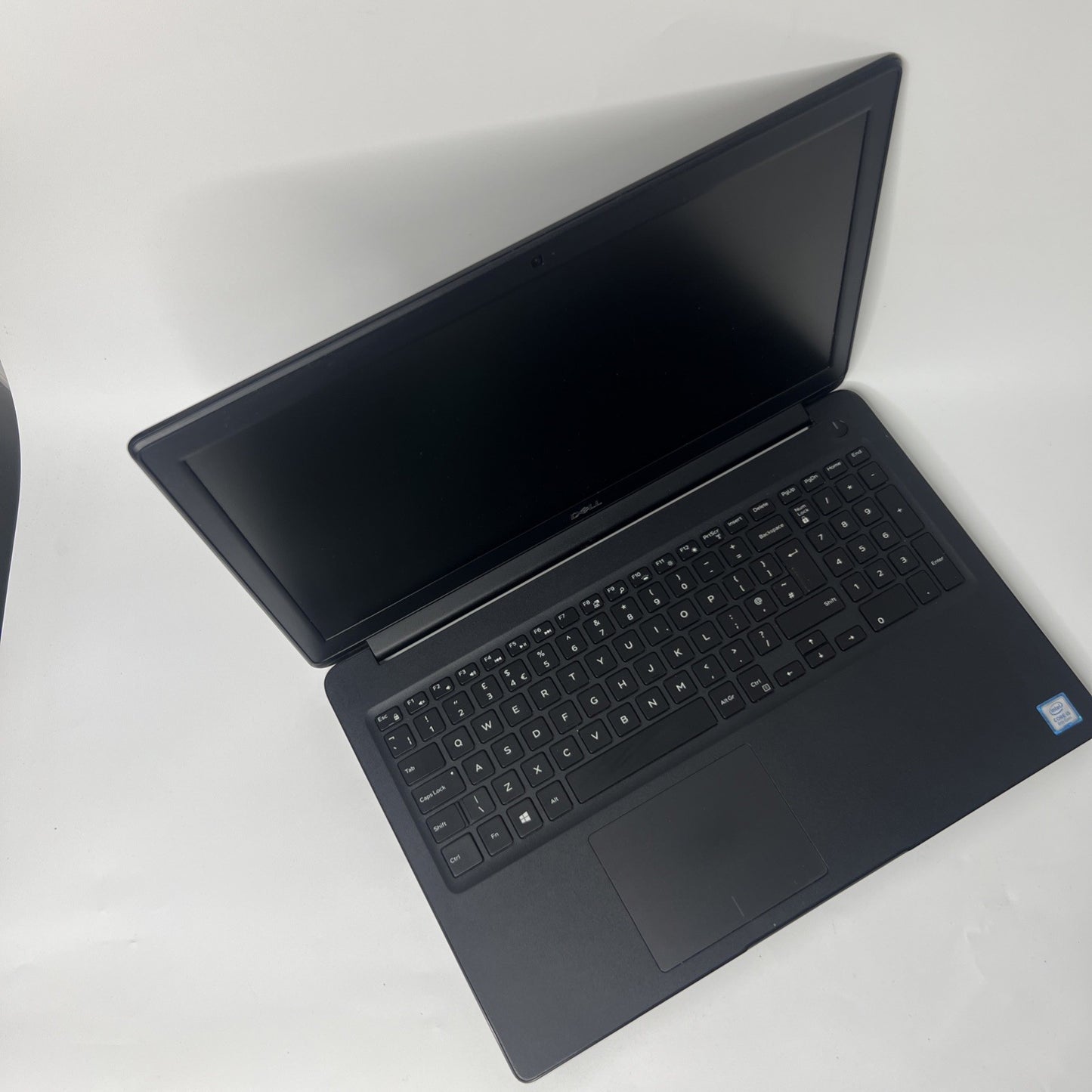 Dell Latitude 3500 15.6" Core i5-8265U 8GB Ram 256GB SSD Windows 11 Laptop