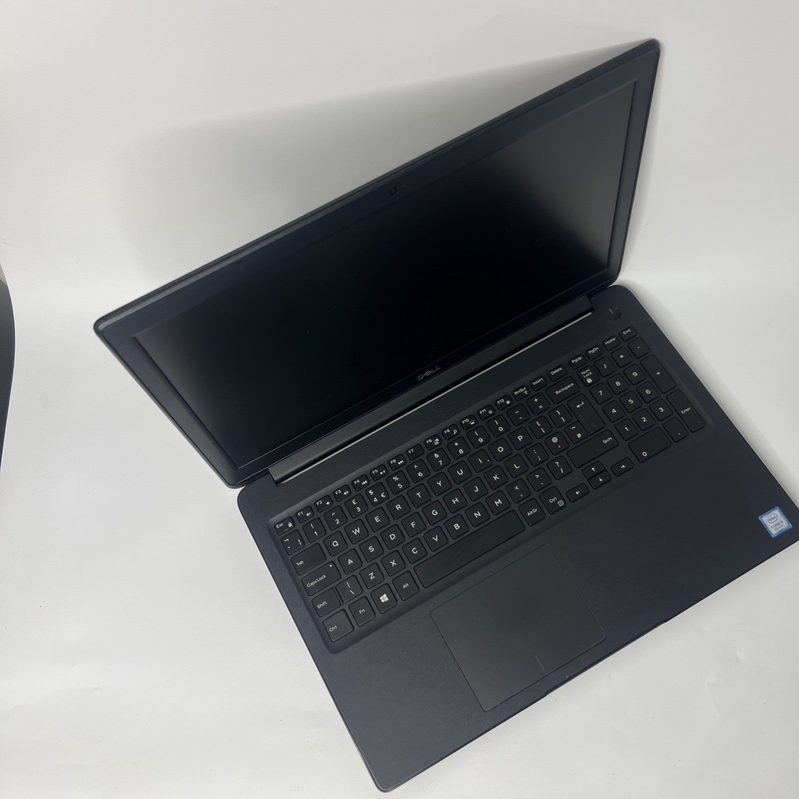 Dell Latitude 3500 15.6" Core i5-8265U 8GB Ram 256GB SSD Windows 11 Laptop