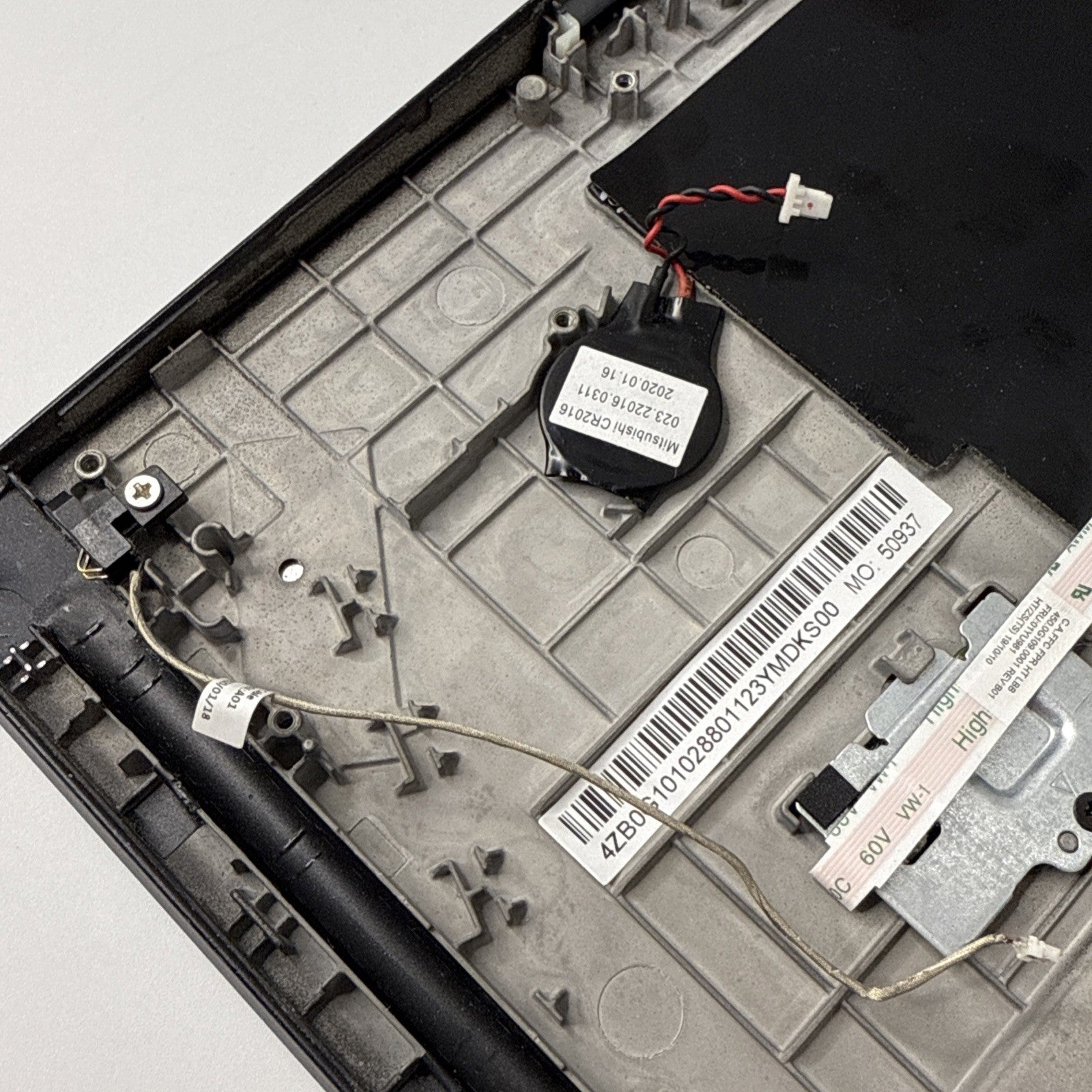 Genuine Lenovo x390 yoga Palmrest Assembly UK Keyboard (1 Key Missing)