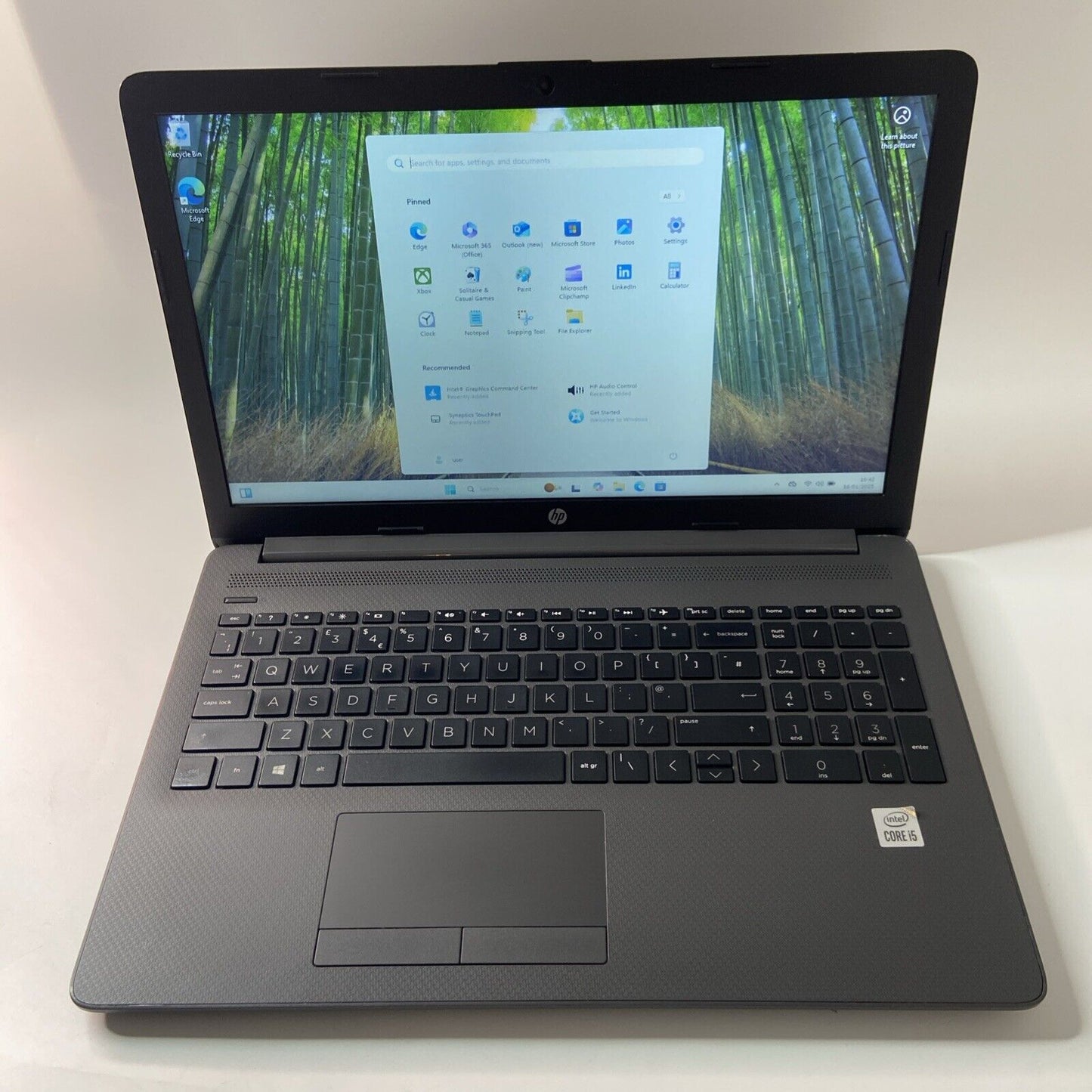 HP 250 G7 15.6" Notebook -intel Core i5-1035G1 8GB RAM 256GB SSD Windows 11 Pro