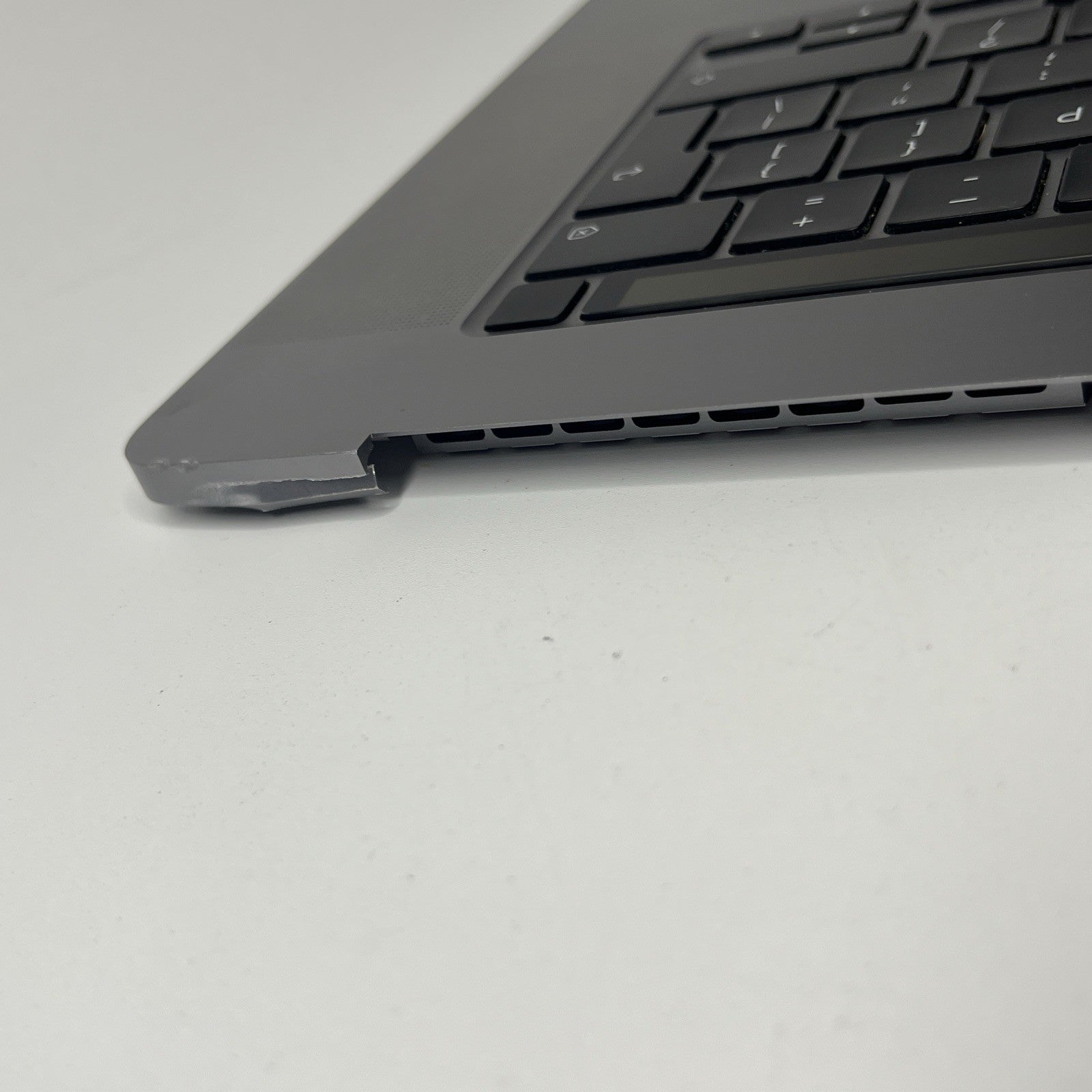 Genuine MacBook Pro16" A2141-2019 Palmrest keyboard Trackpad.  Bit Crack At Side