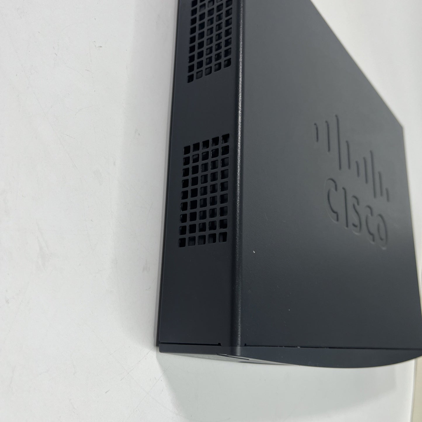 CISCO 881 Router IP Services Ethernet 800 Series