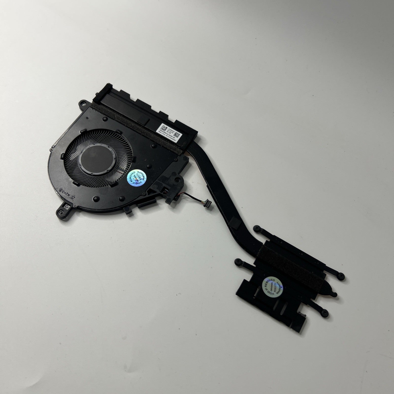 Lenovo Ideapad Slim 3 15IAH8 Cooling Heatsink and CPU Fan AT2Z60030V0